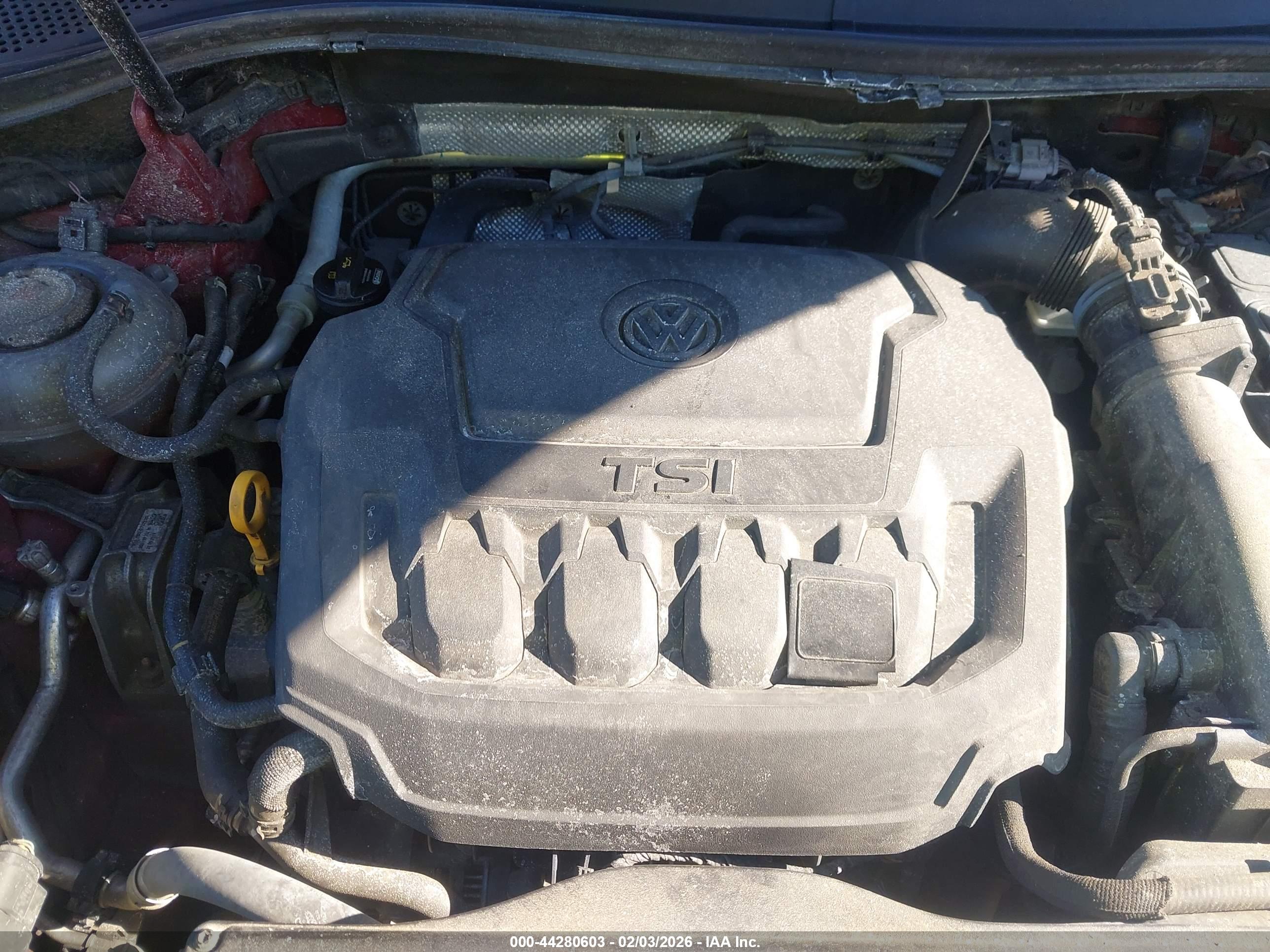 VOLKSWAGEN TIGUAN image 10