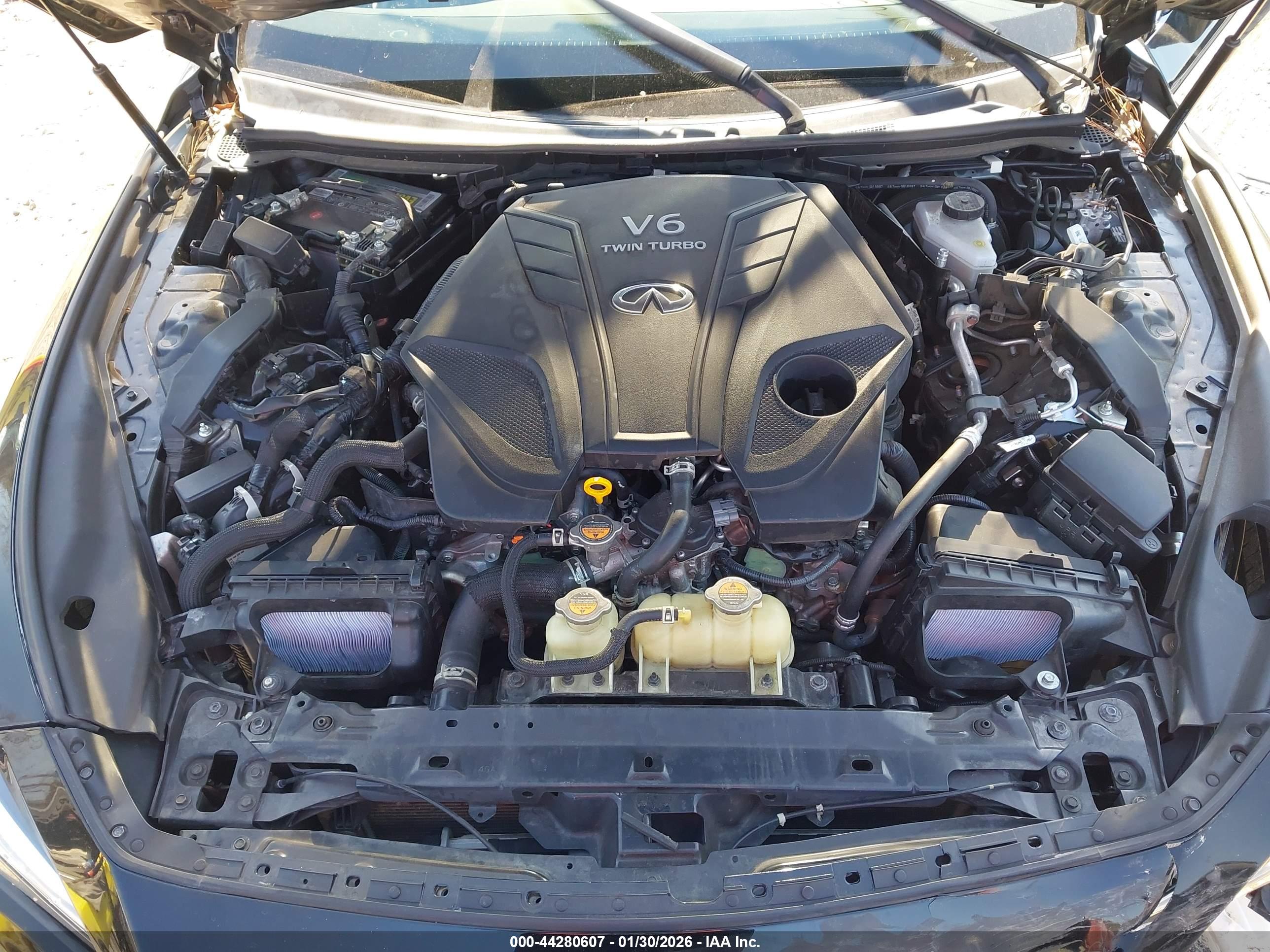 INFINITI Q50 image 10