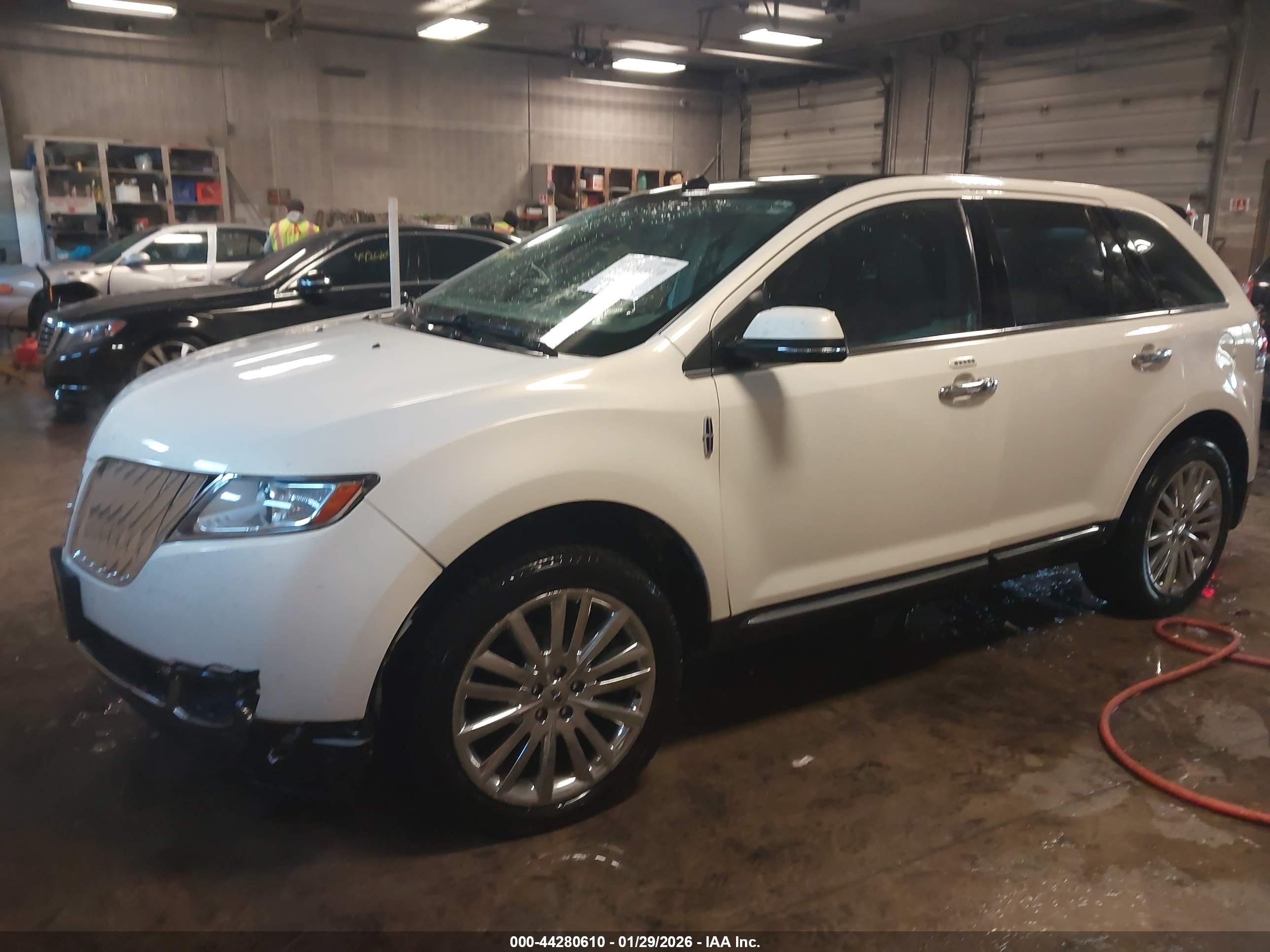 LINCOLN MKX image 2