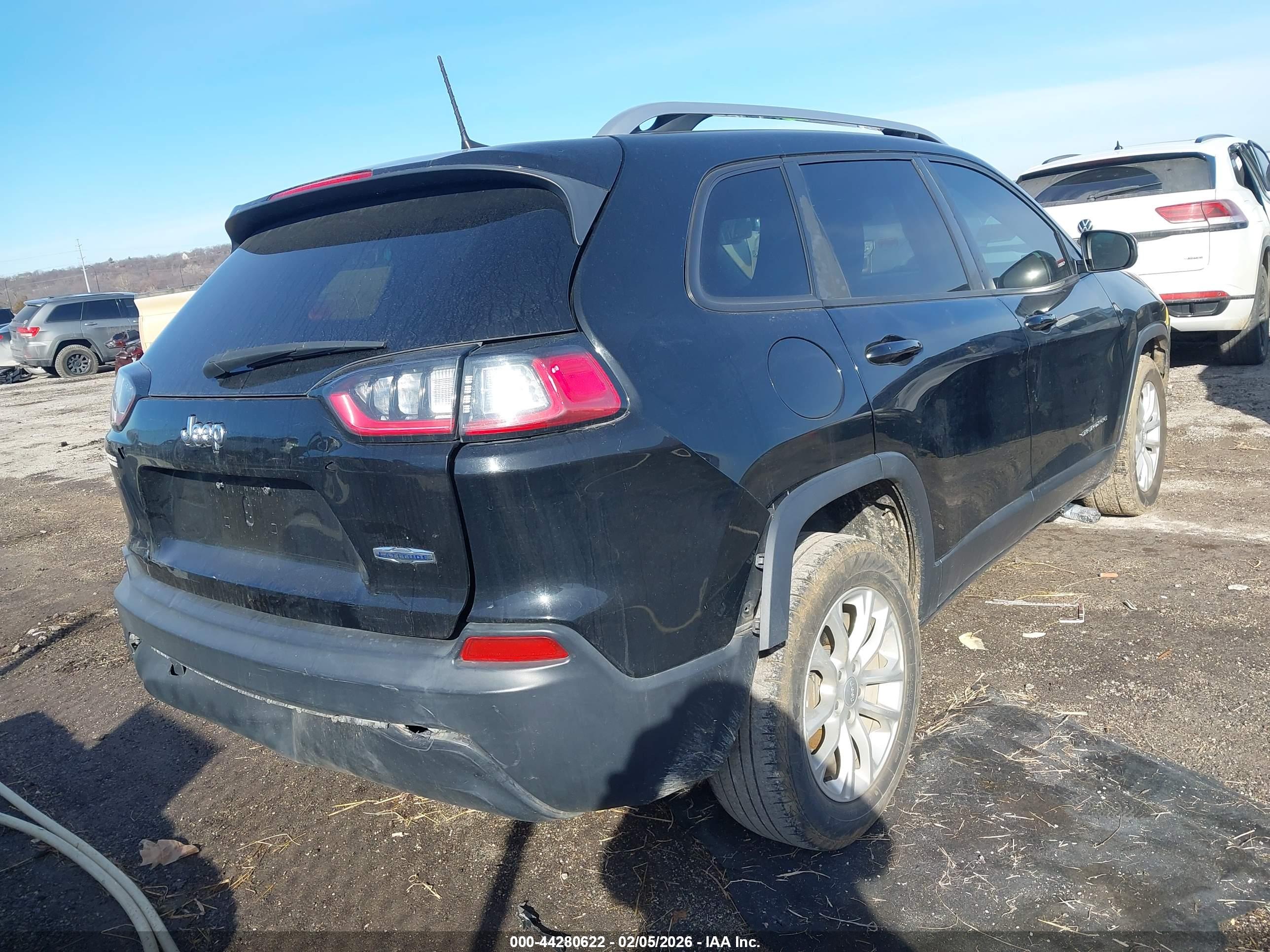 JEEP CHEROKEE image 4