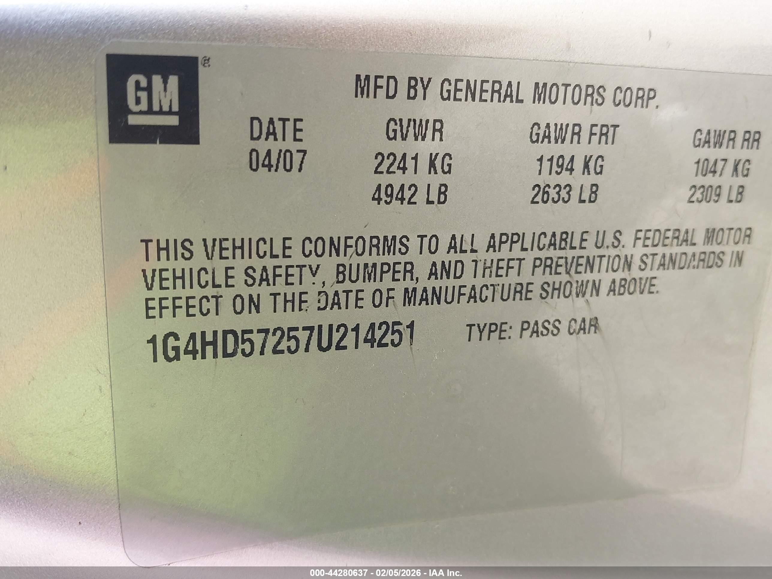 BUICK LUCERNE image 9