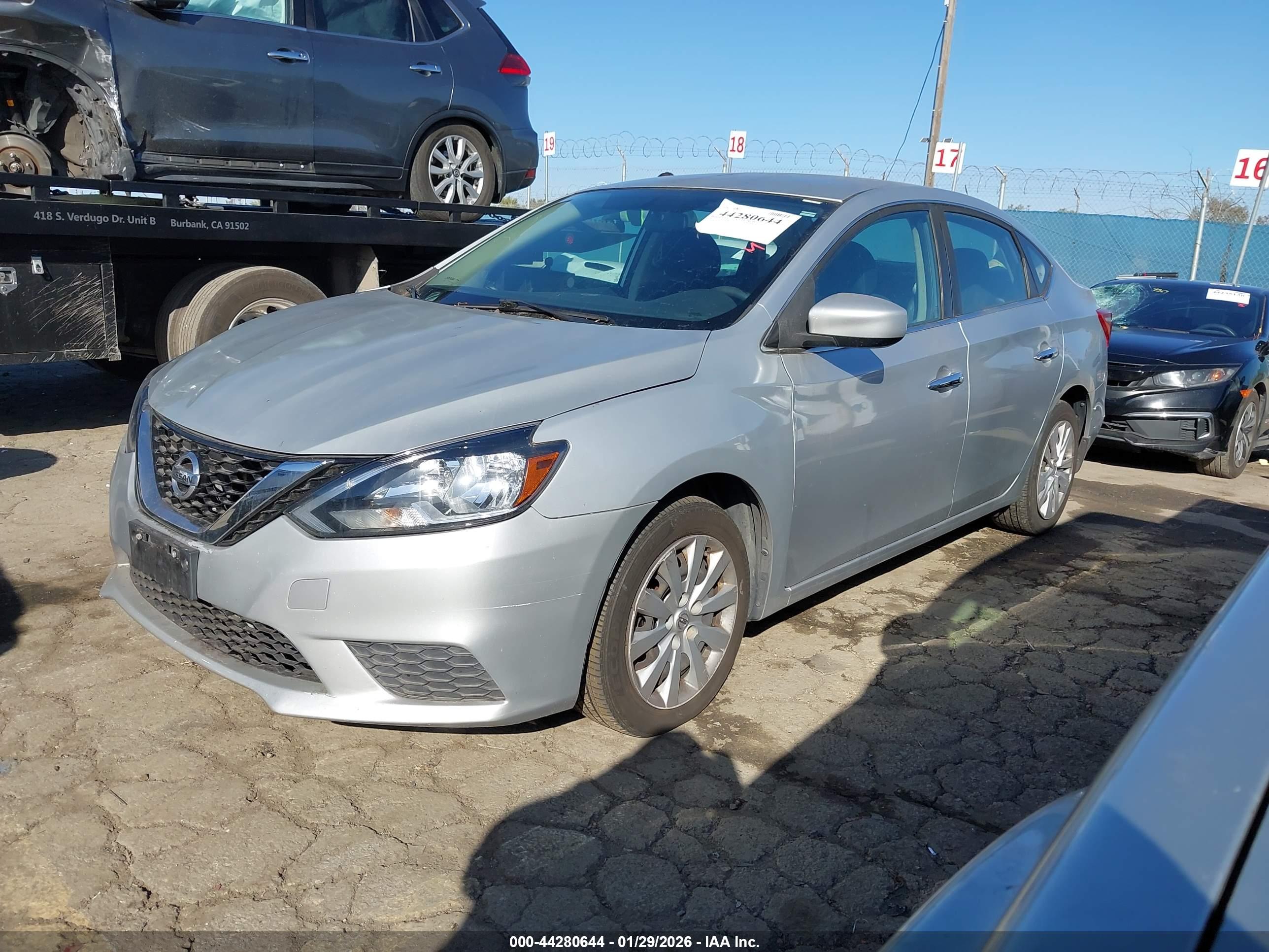NISSAN SENTRA image 2