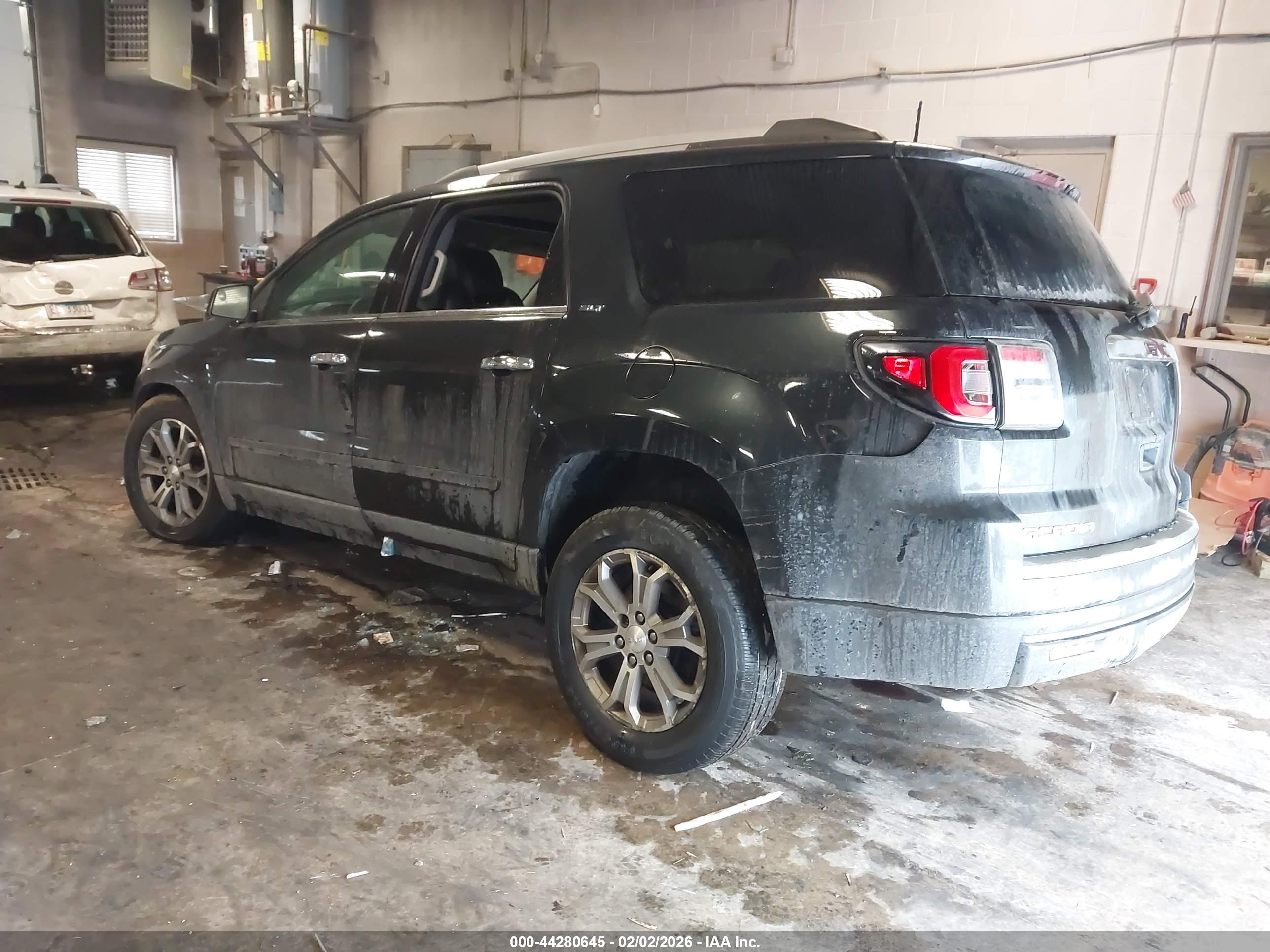 GMC ACADIA image 3
