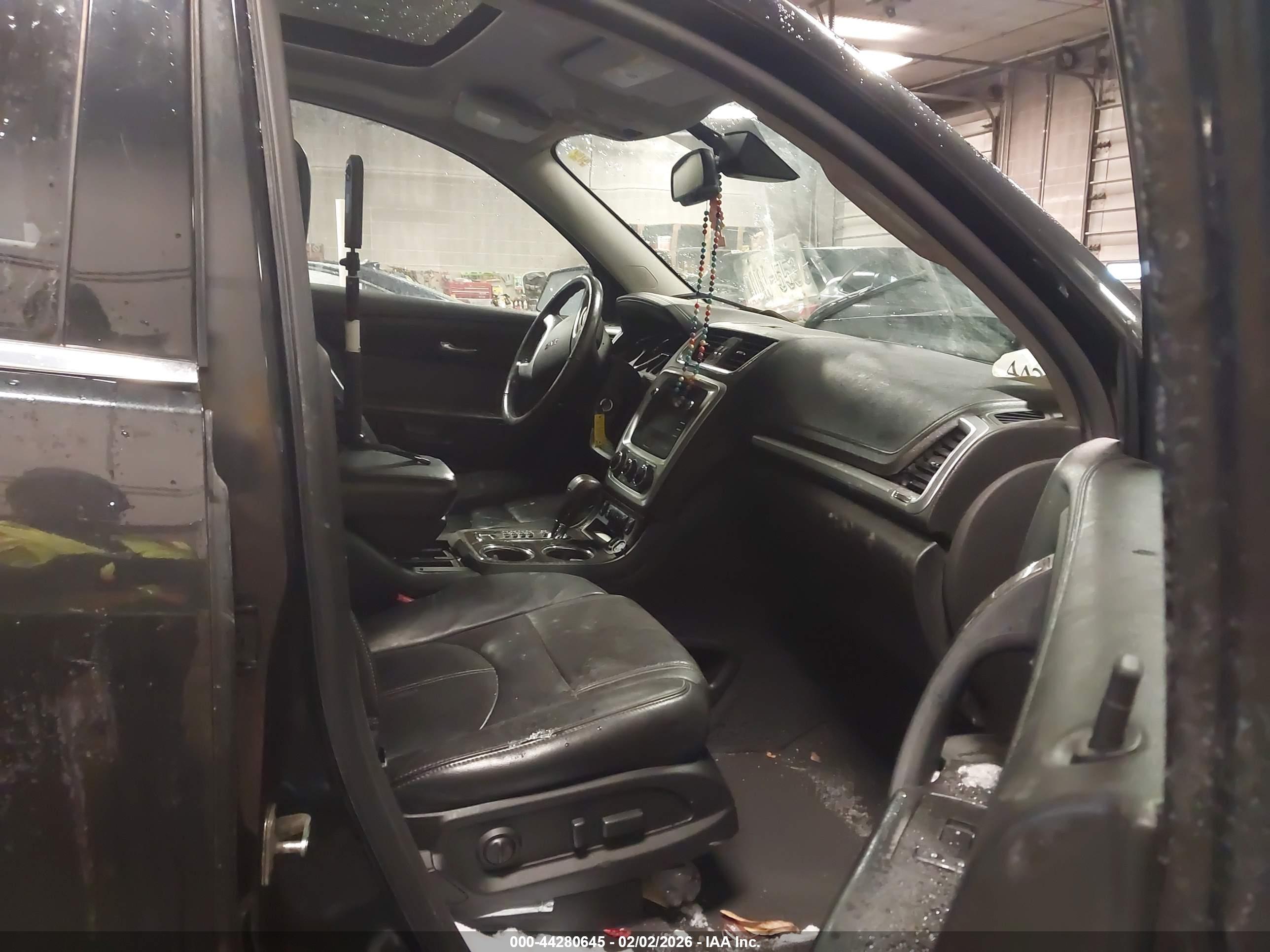 GMC ACADIA image 5
