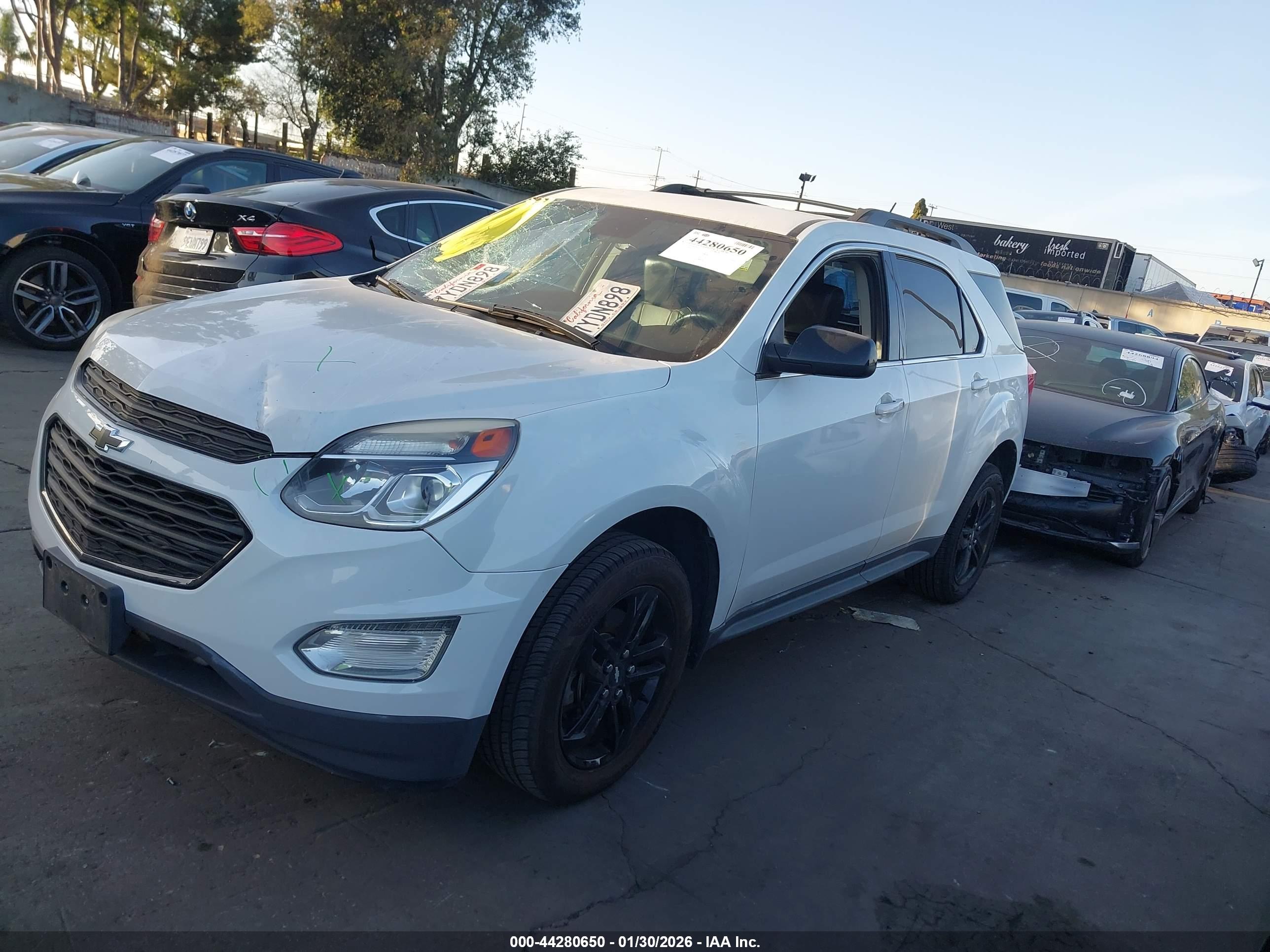 CHEVROLET EQUINOX image 2