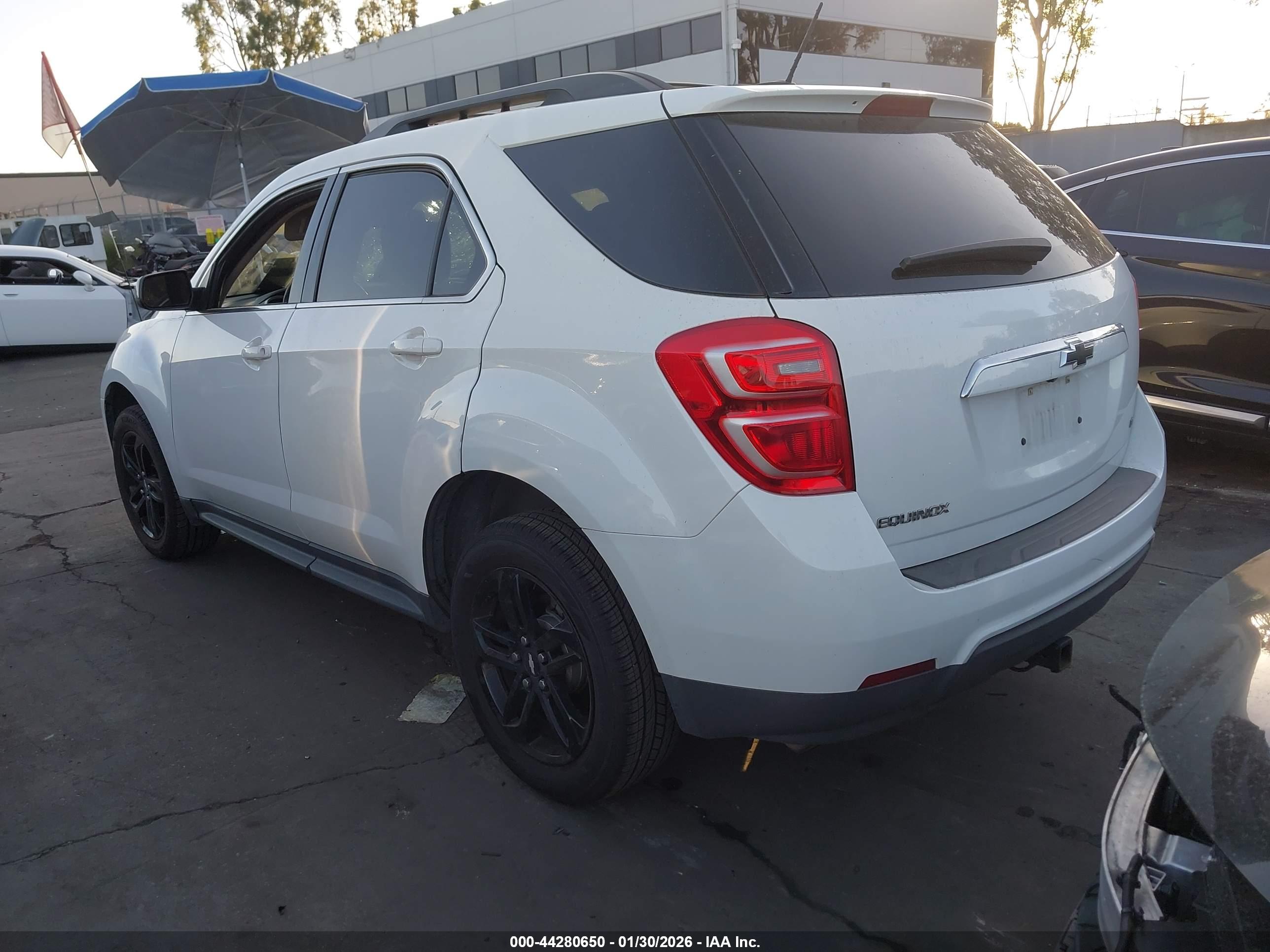 CHEVROLET EQUINOX image 3