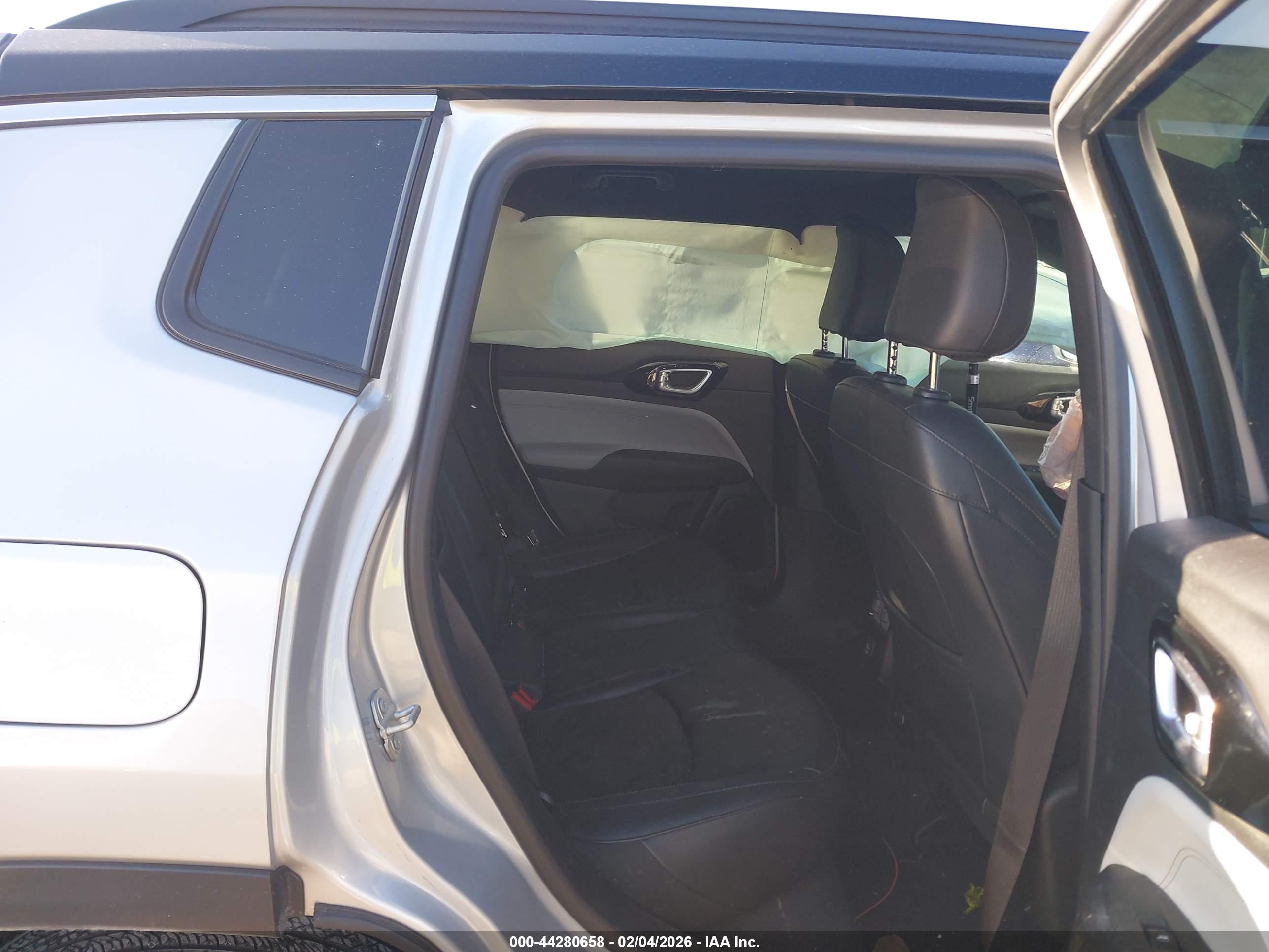 JEEP COMPASS image 8