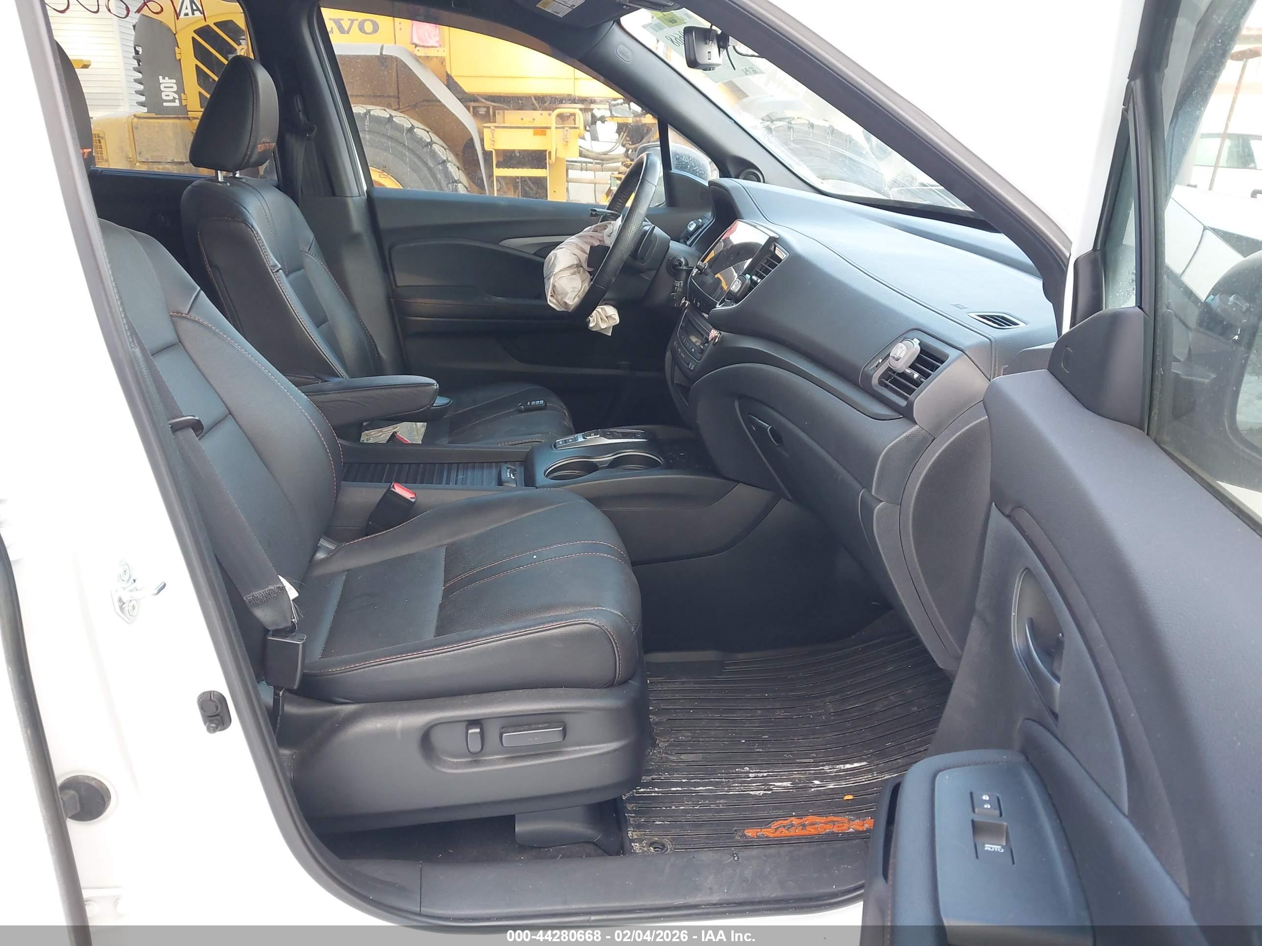 HONDA PASSPORT image 5
