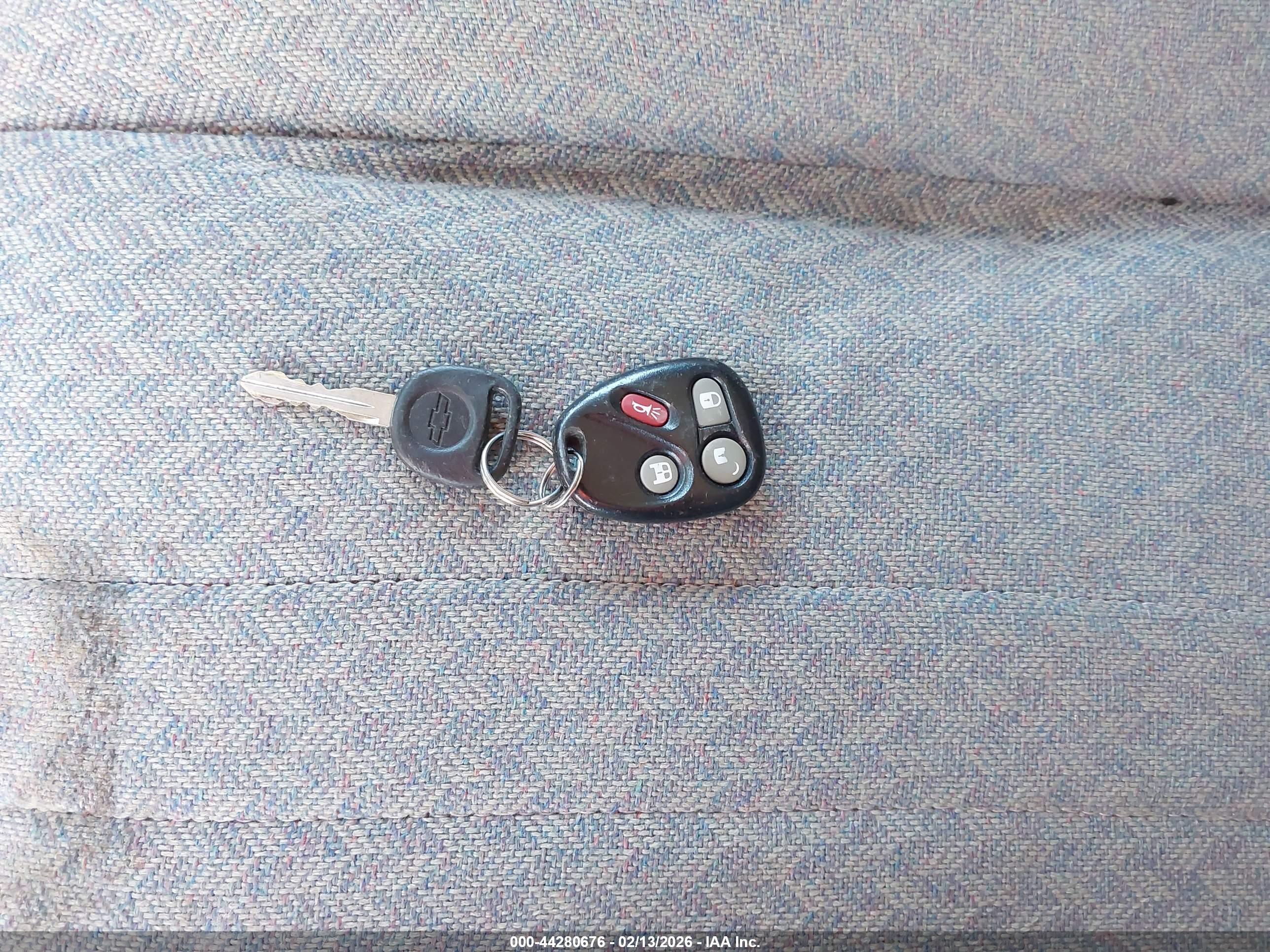 CHEVROLET EXPRESS image 11