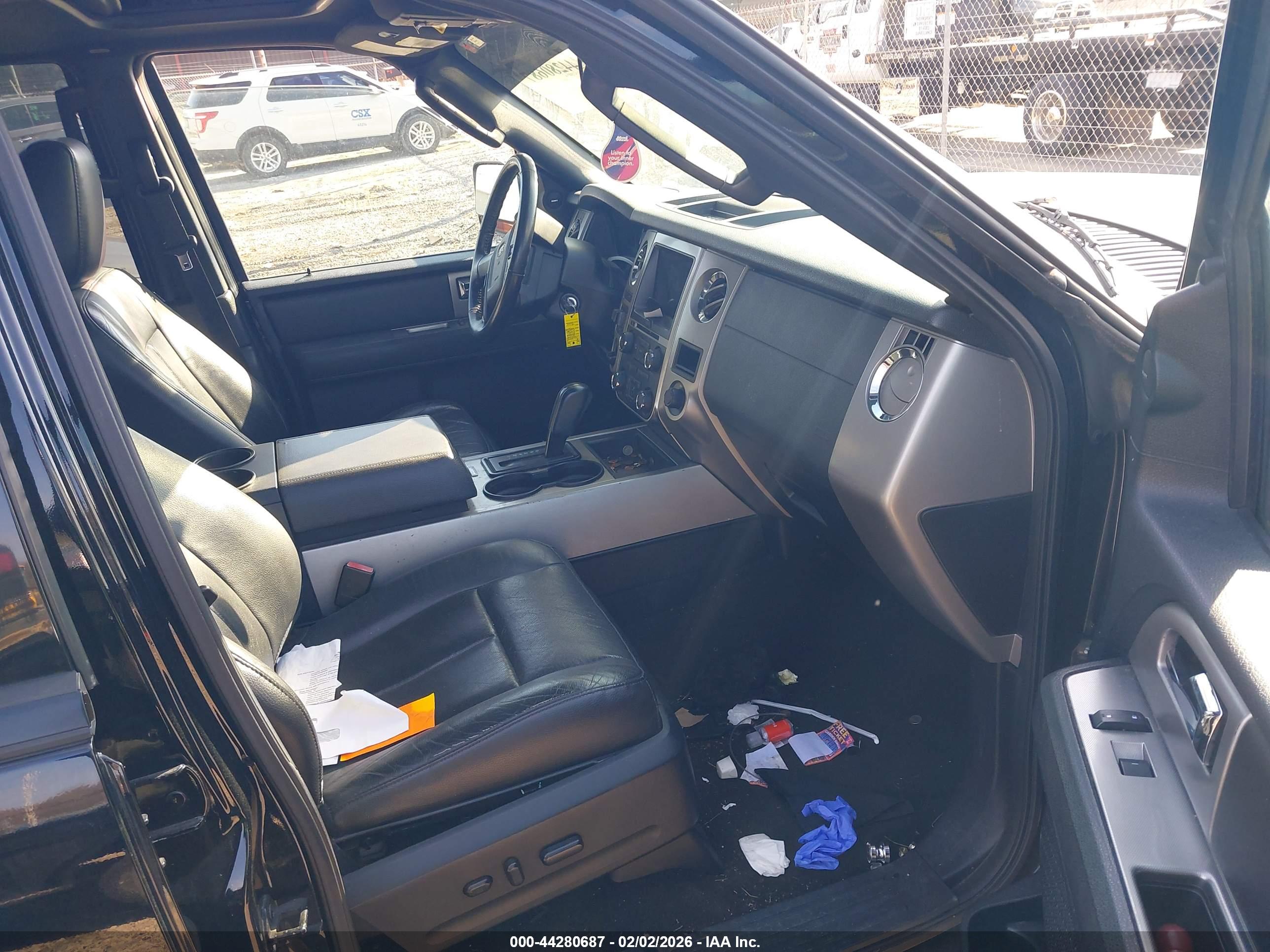 FORD EXPEDITION image 5