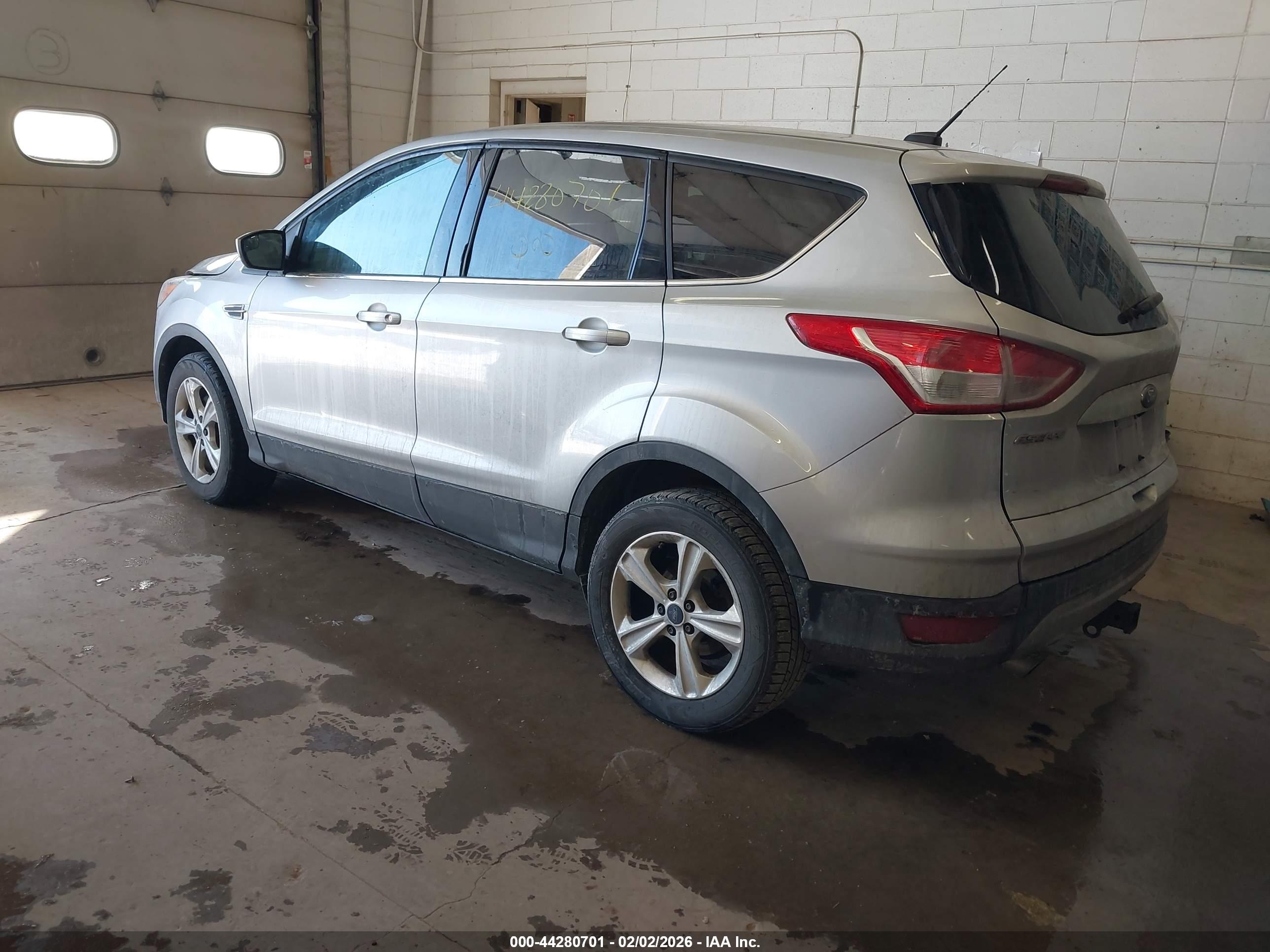 FORD ESCAPE image 3