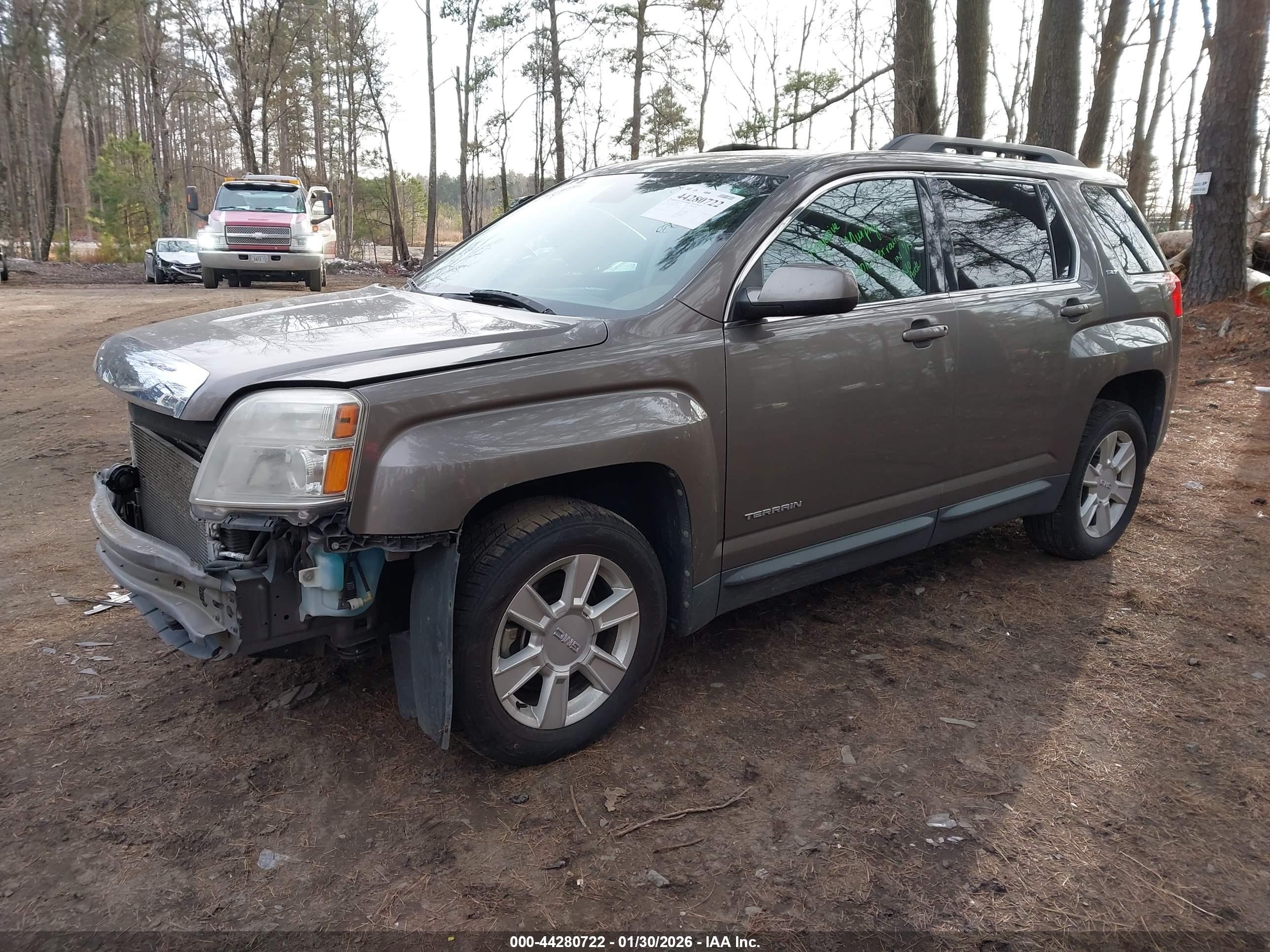 GMC TERRAIN image 2