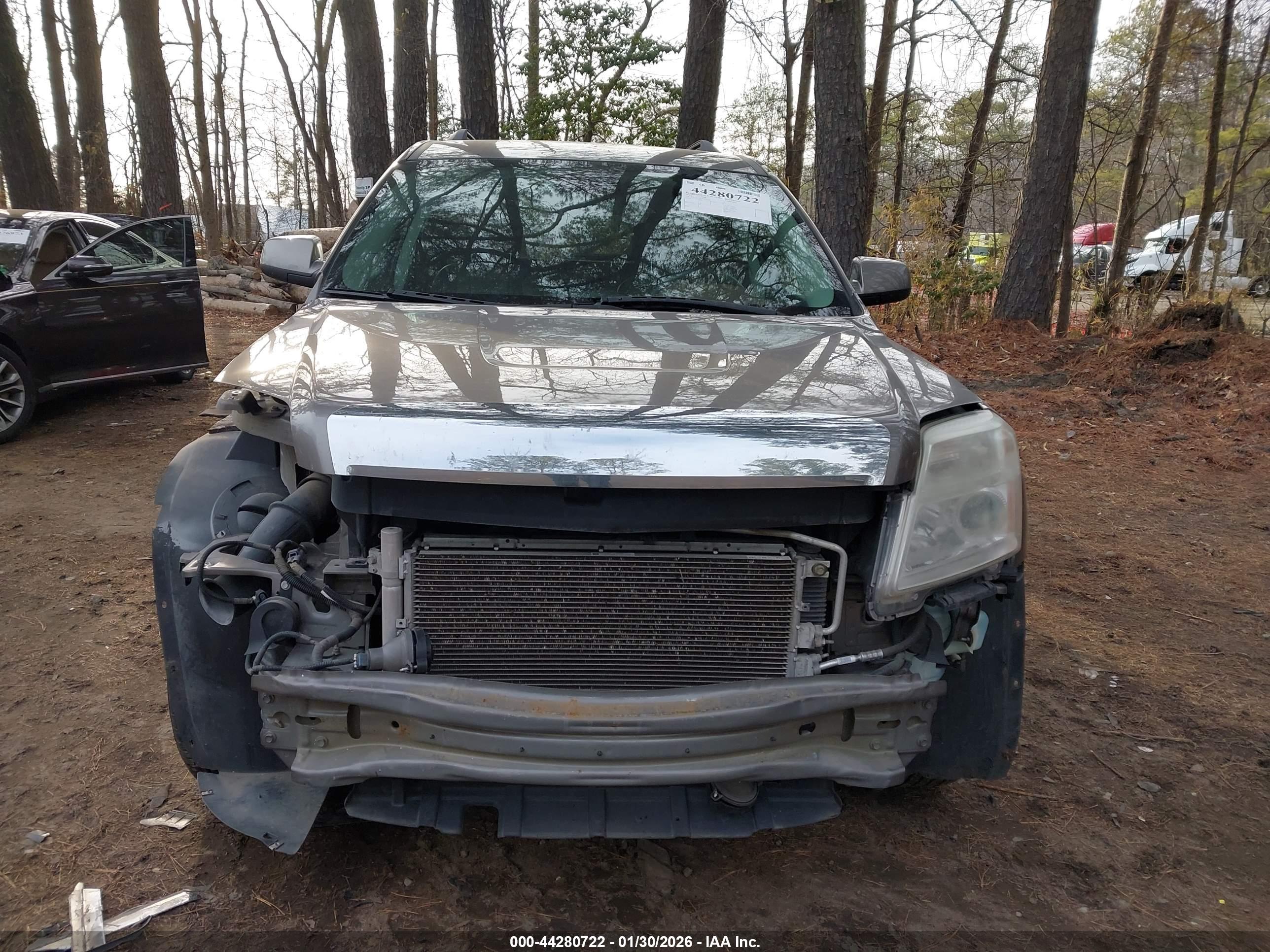 GMC TERRAIN image 6