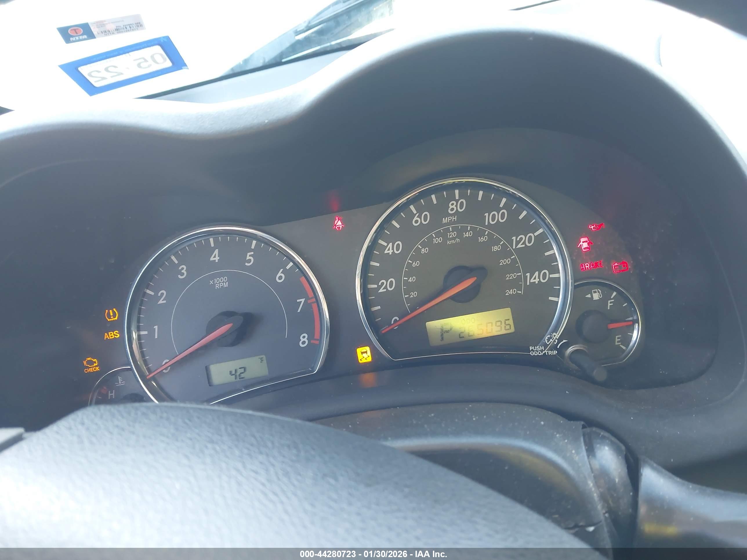 TOYOTA COROLLA image 7