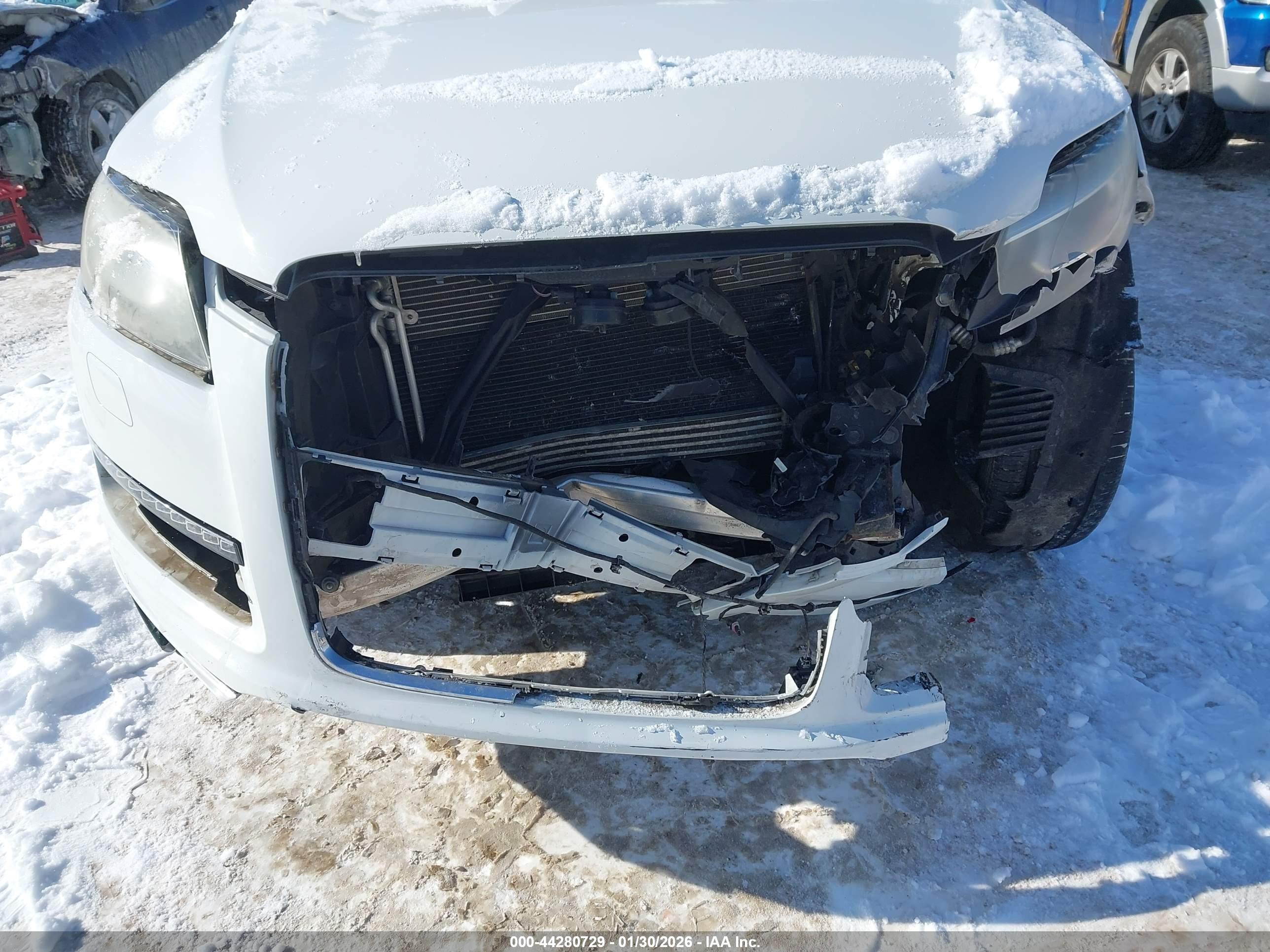 AUDI Q7 image 6