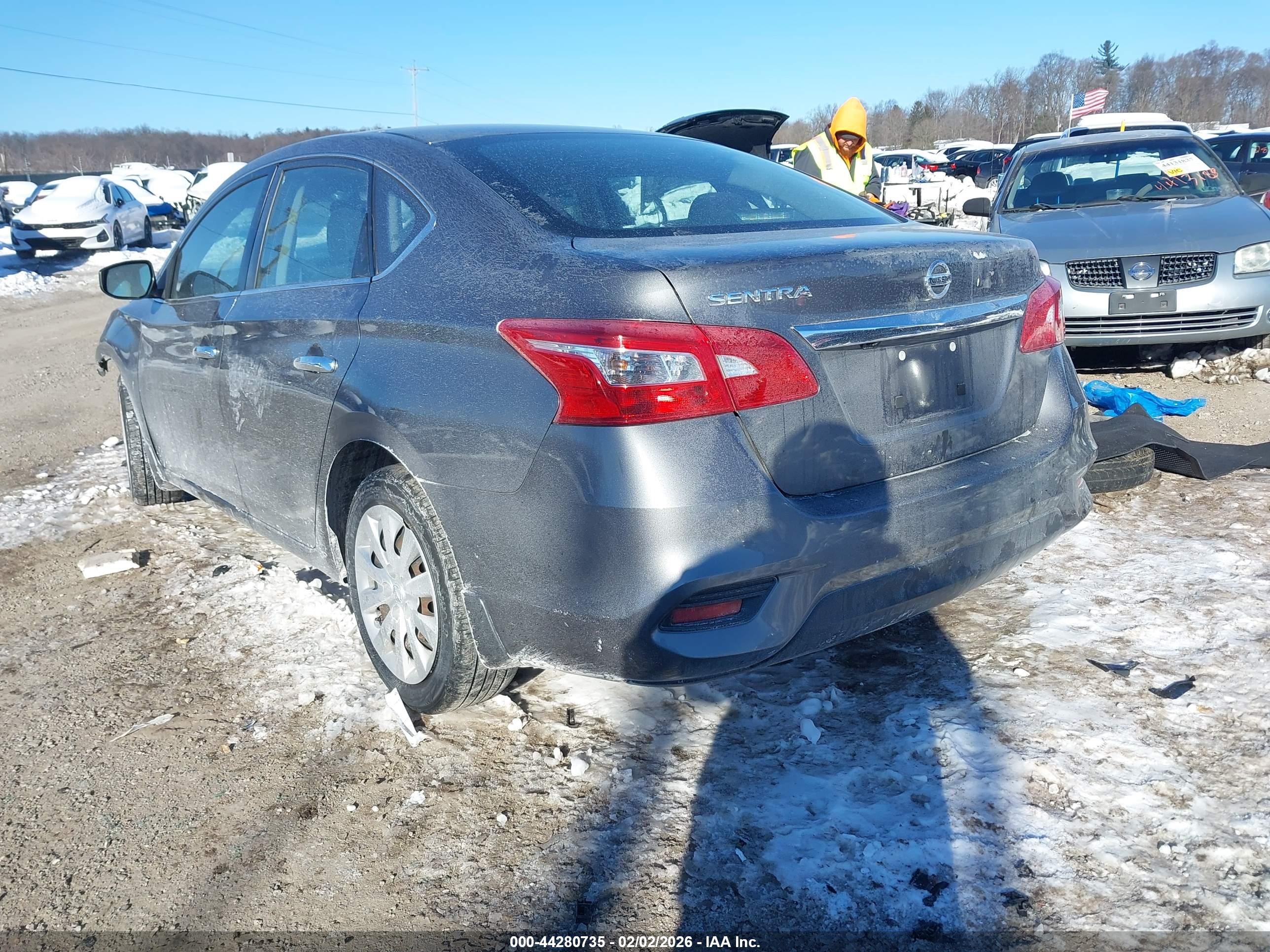 NISSAN SENTRA image 3