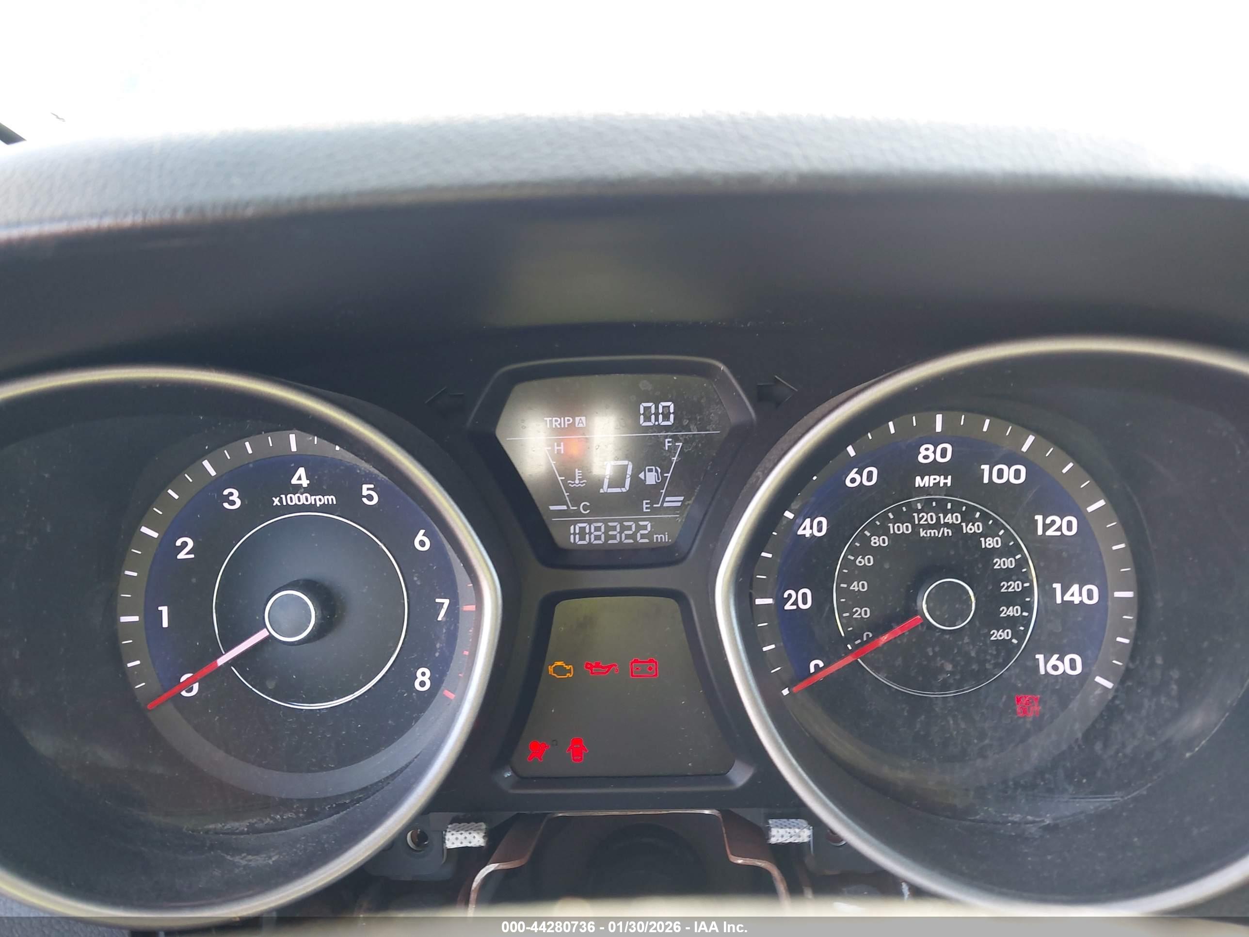 HYUNDAI ELANTRA image 7