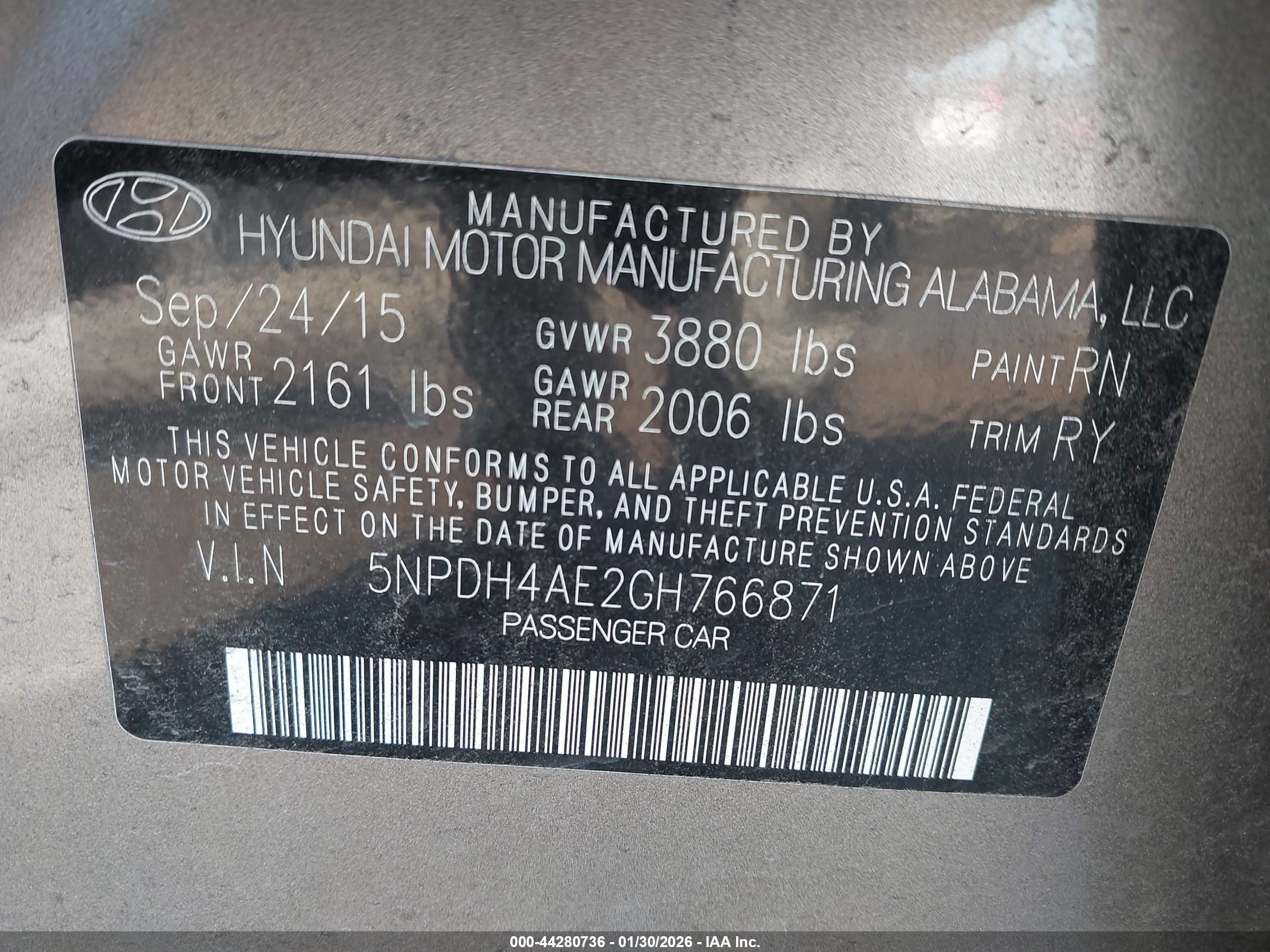 HYUNDAI ELANTRA image 9