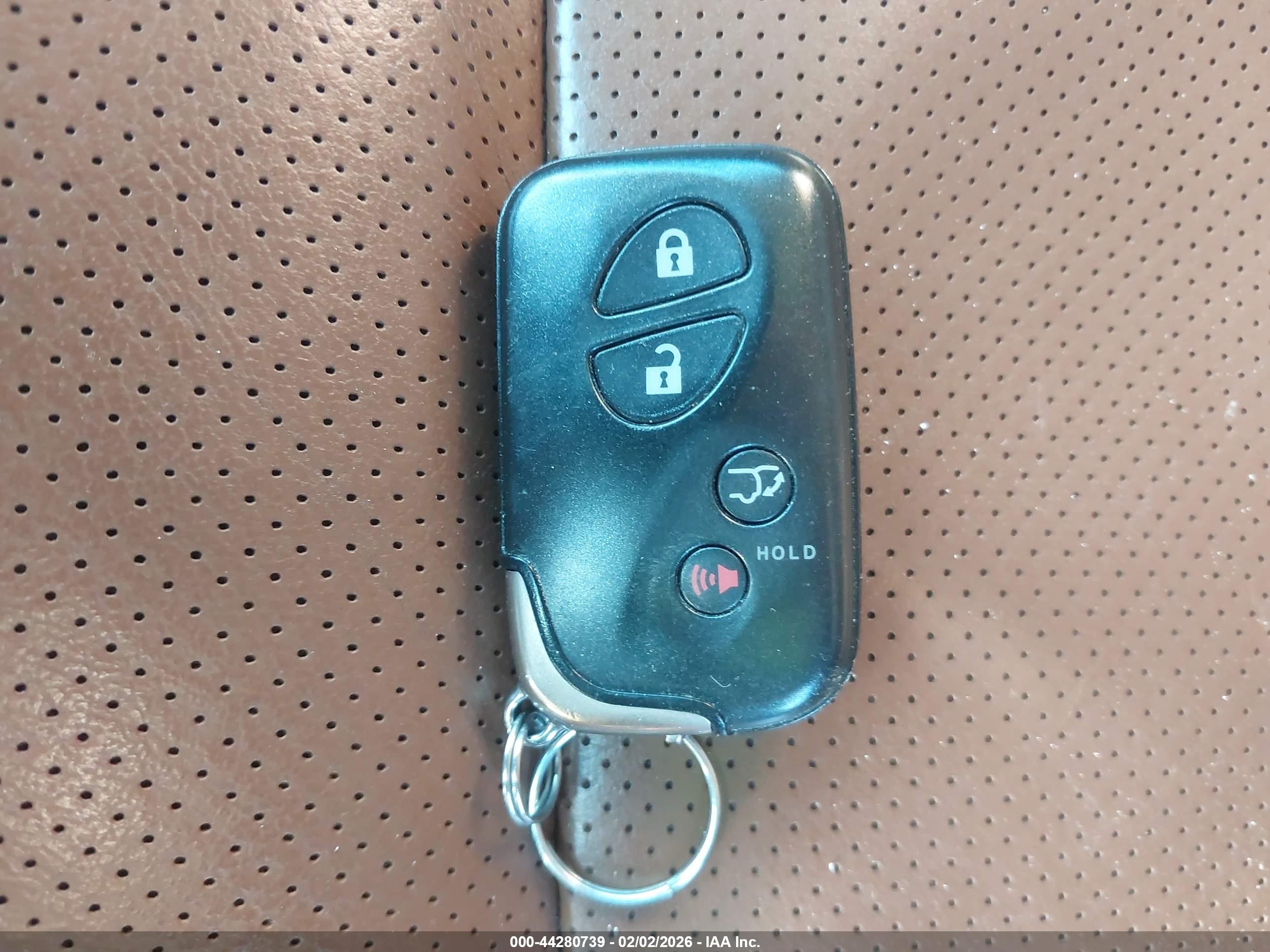 LEXUS RX image 11