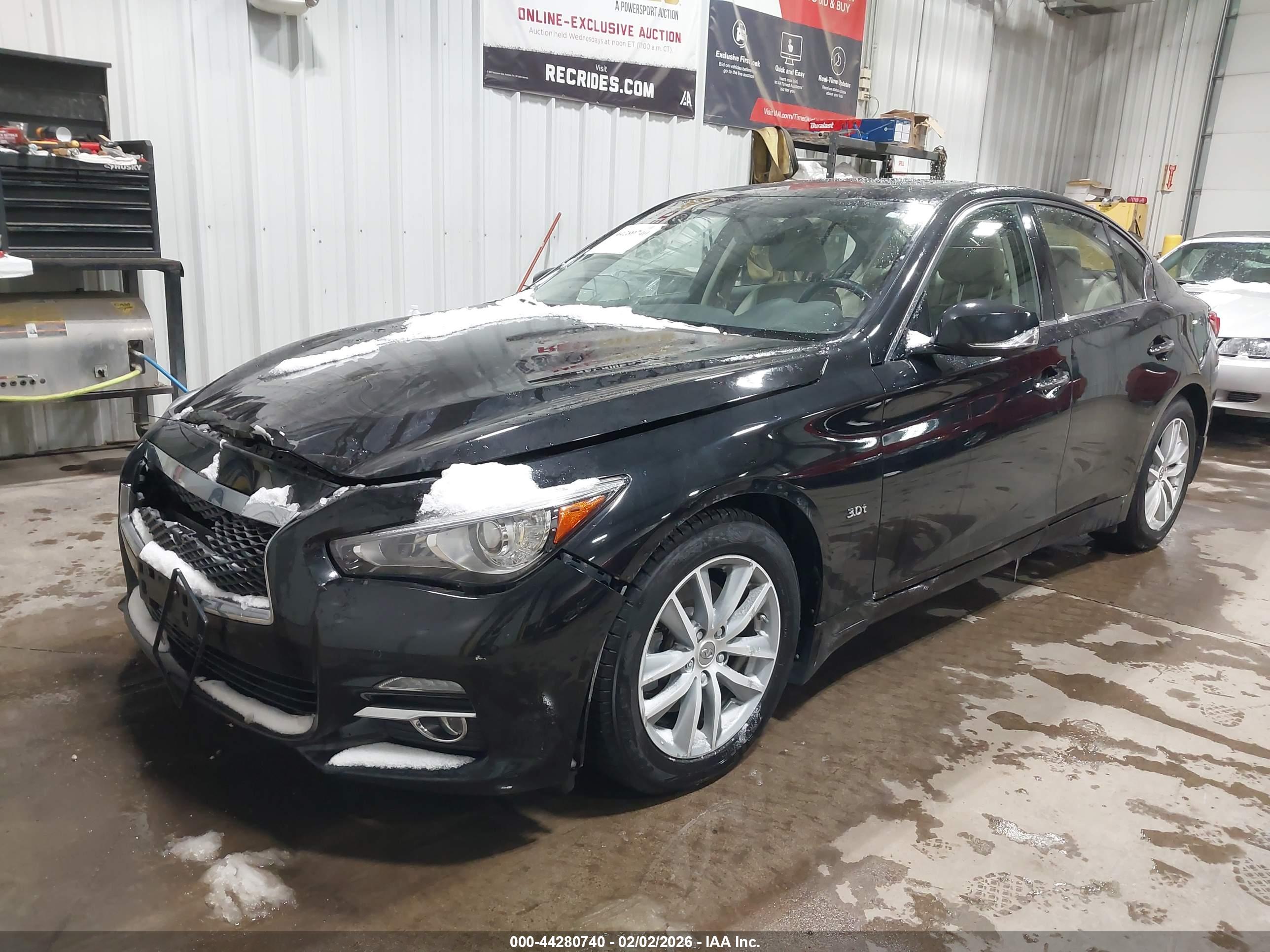 INFINITI Q50 image 2