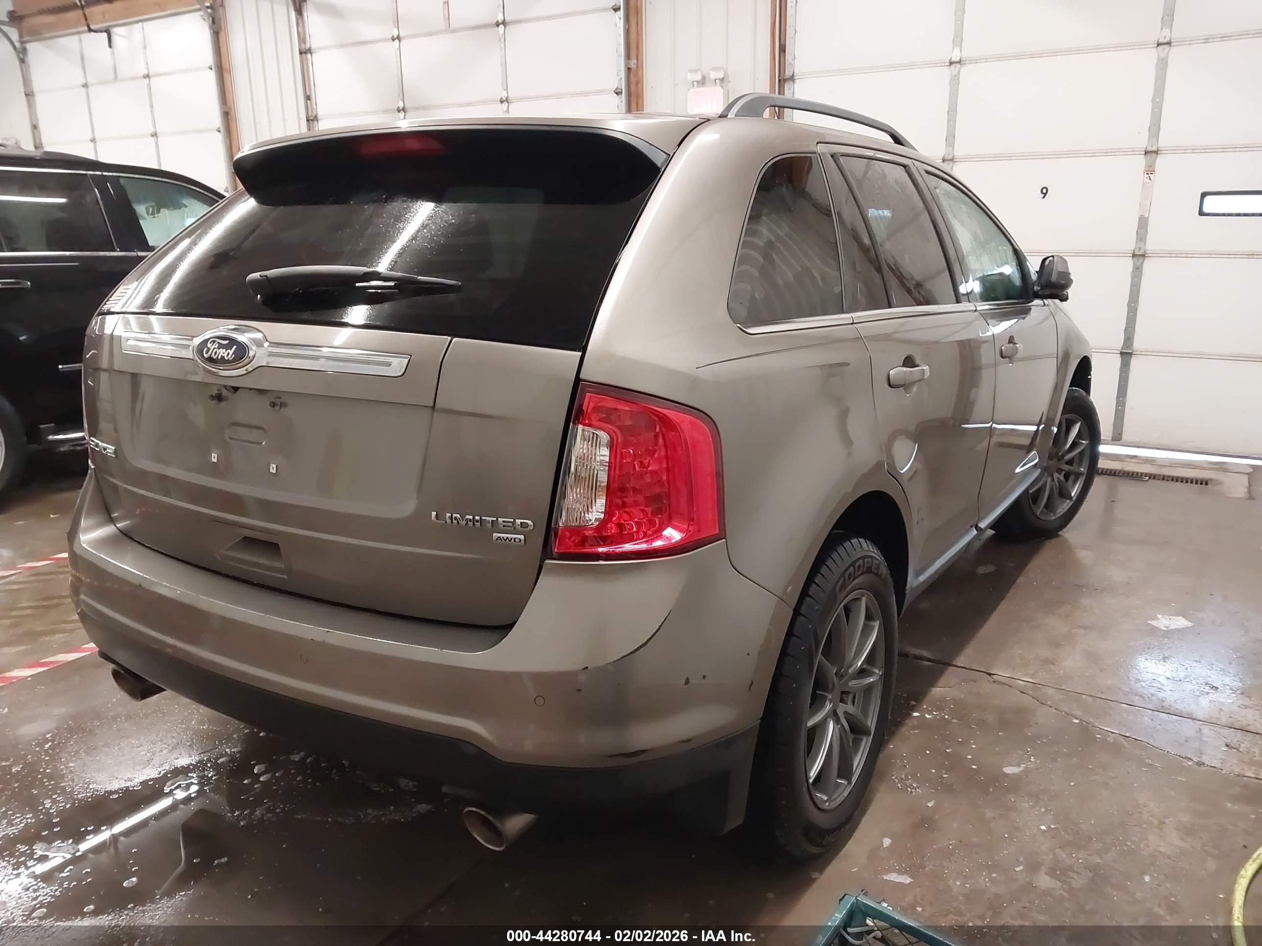 FORD EDGE image 4