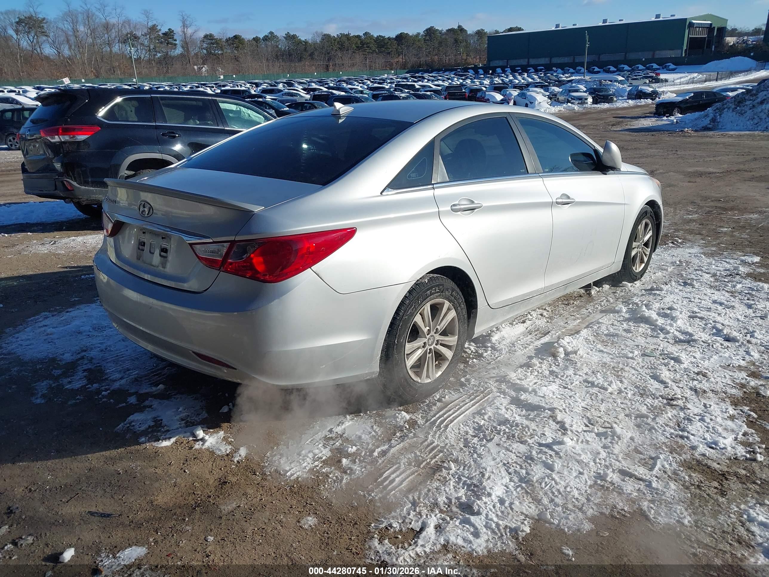HYUNDAI SONATA image 4