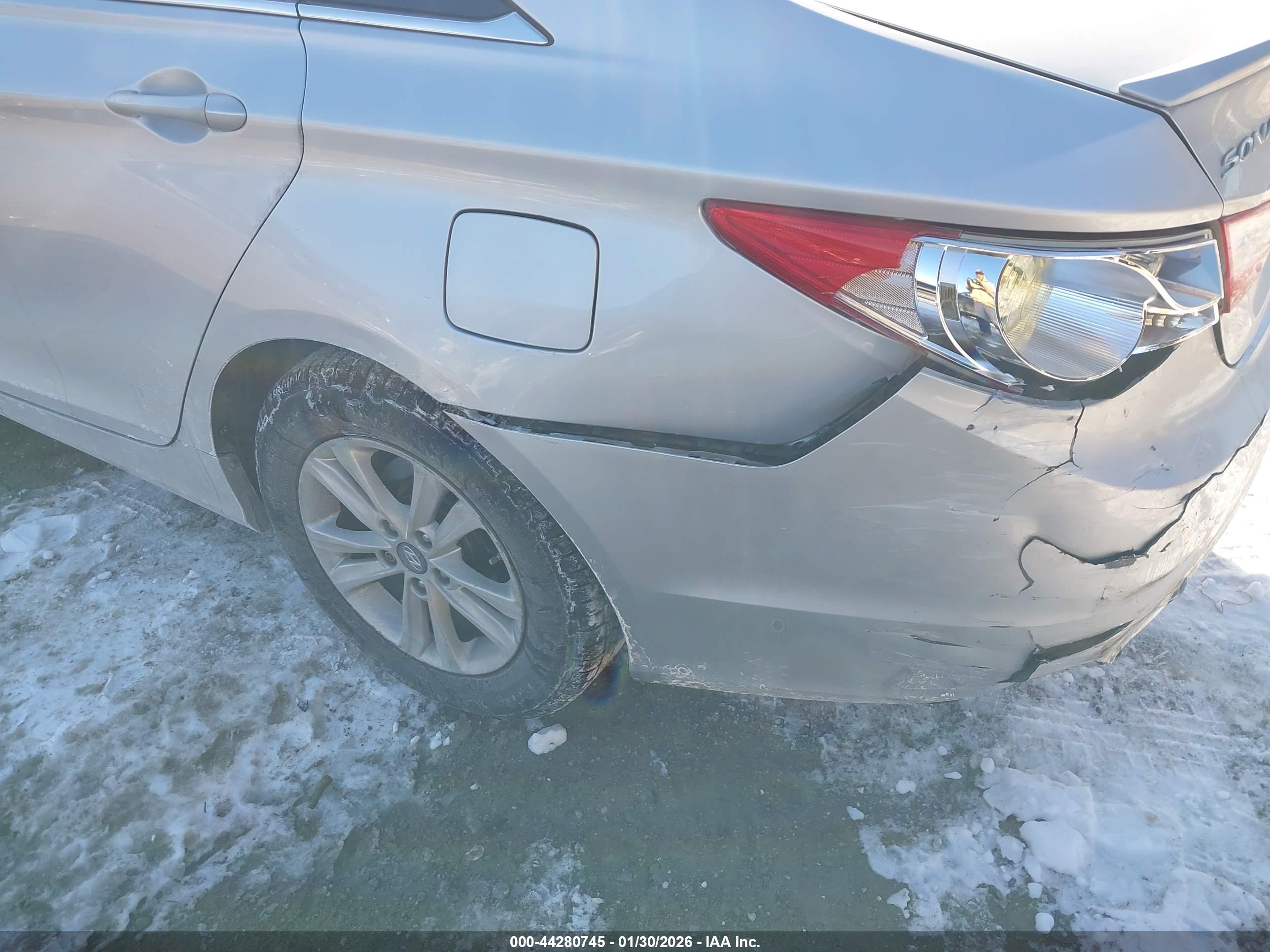 HYUNDAI SONATA image 6