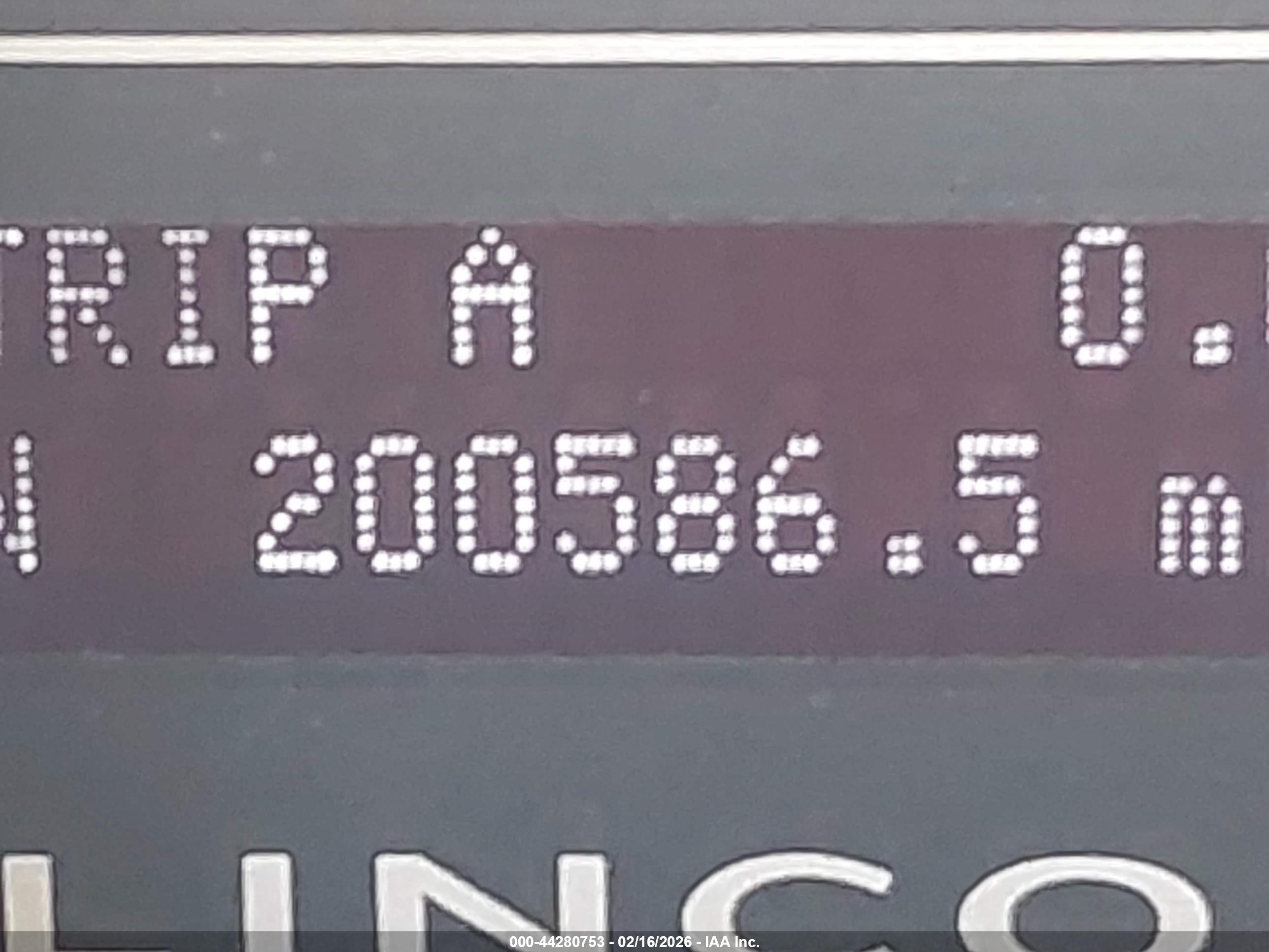 LINCOLN NAVIGATOR image 7