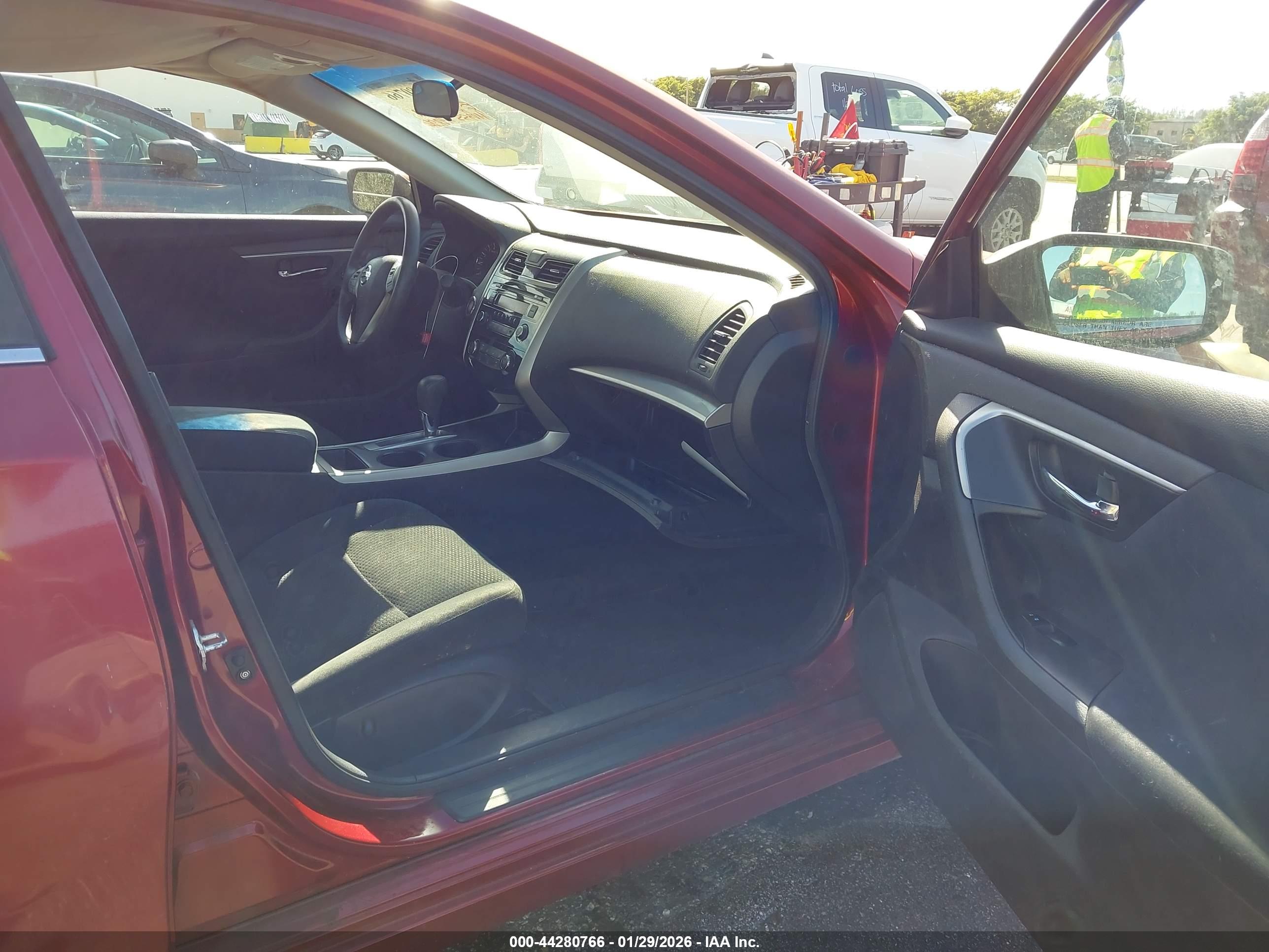 NISSAN ALTIMA image 5