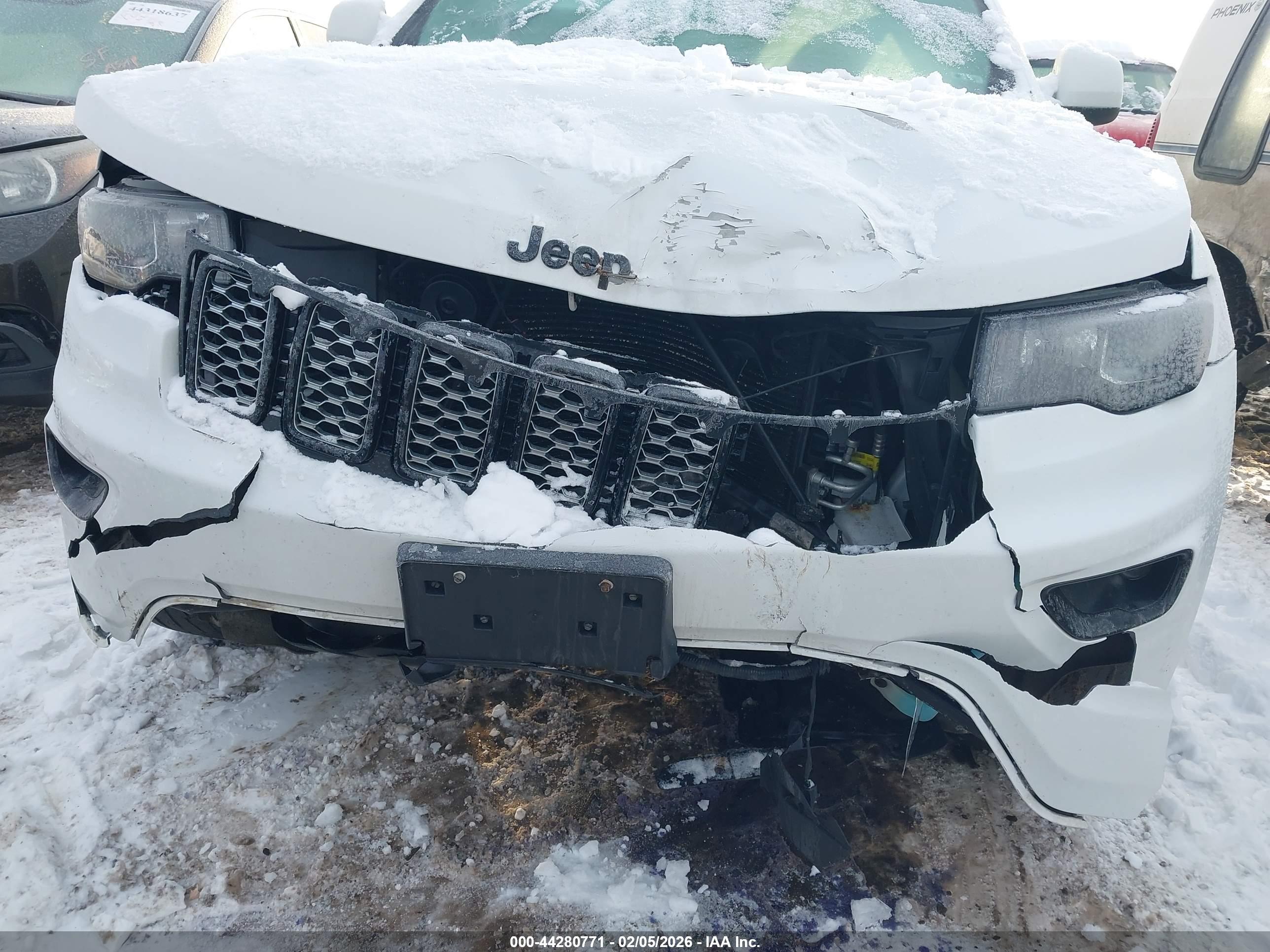 JEEP GRAND image 6
