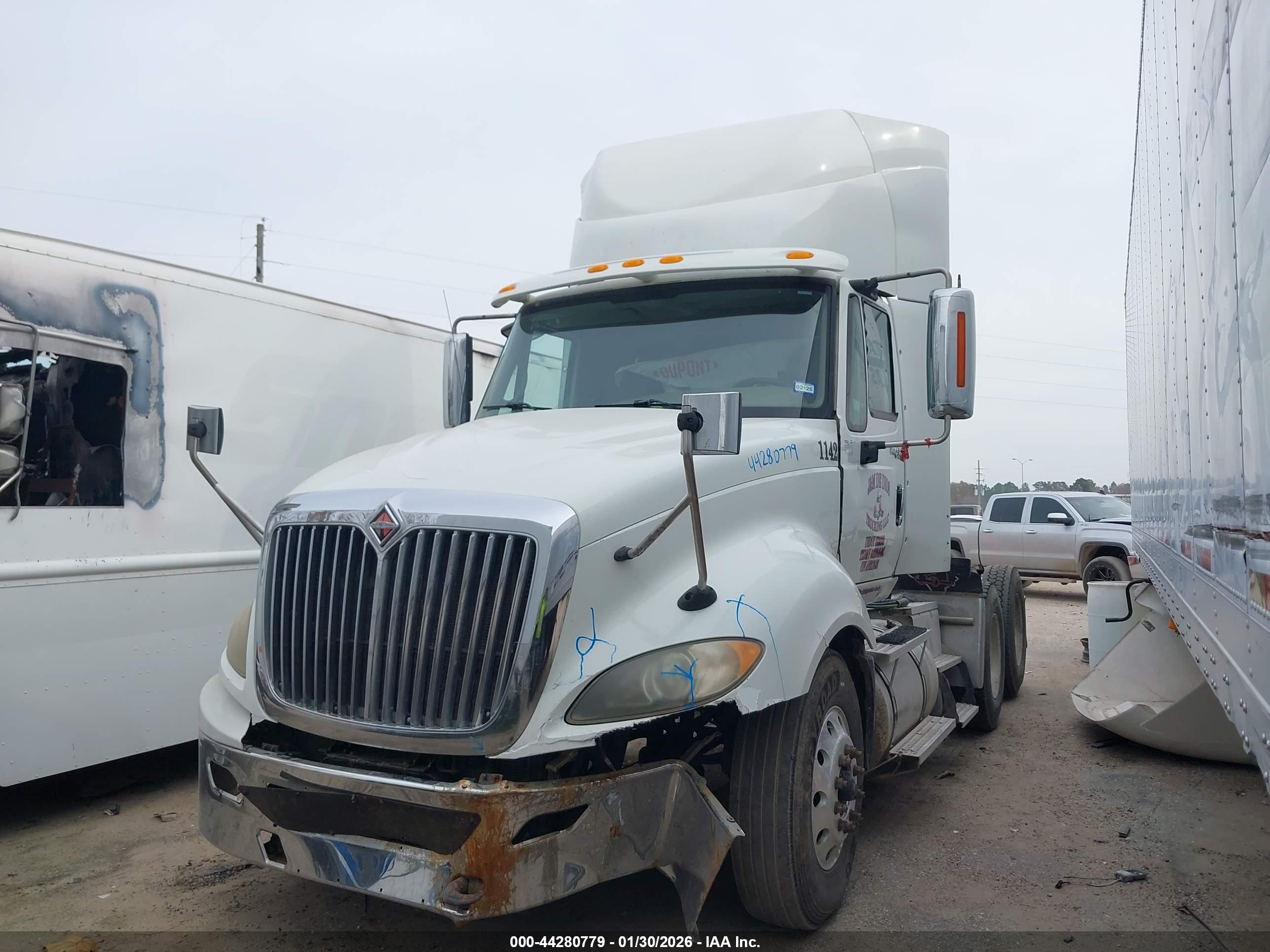 INTERNATIONAL PROSTAR image 2