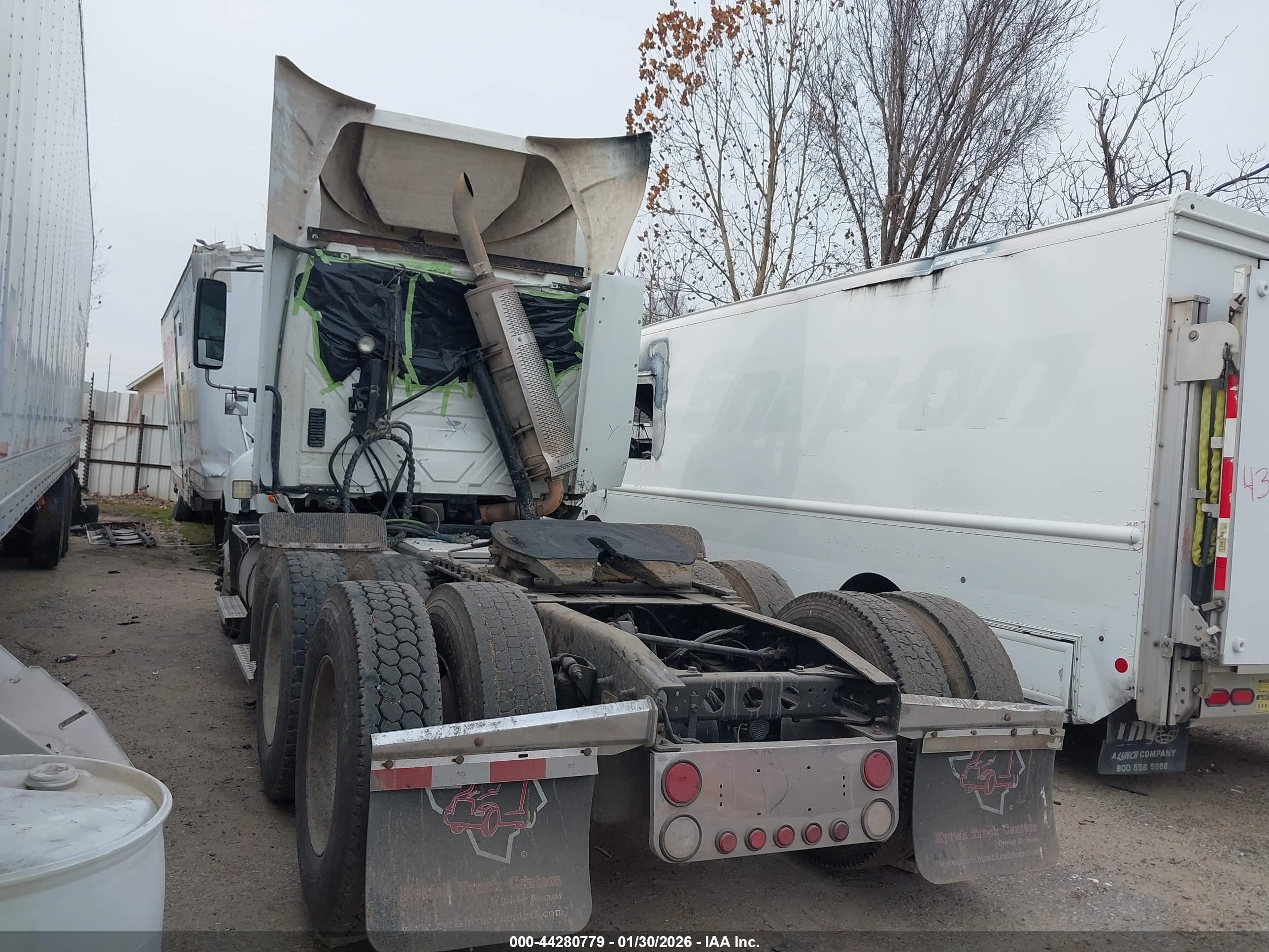 INTERNATIONAL PROSTAR image 3