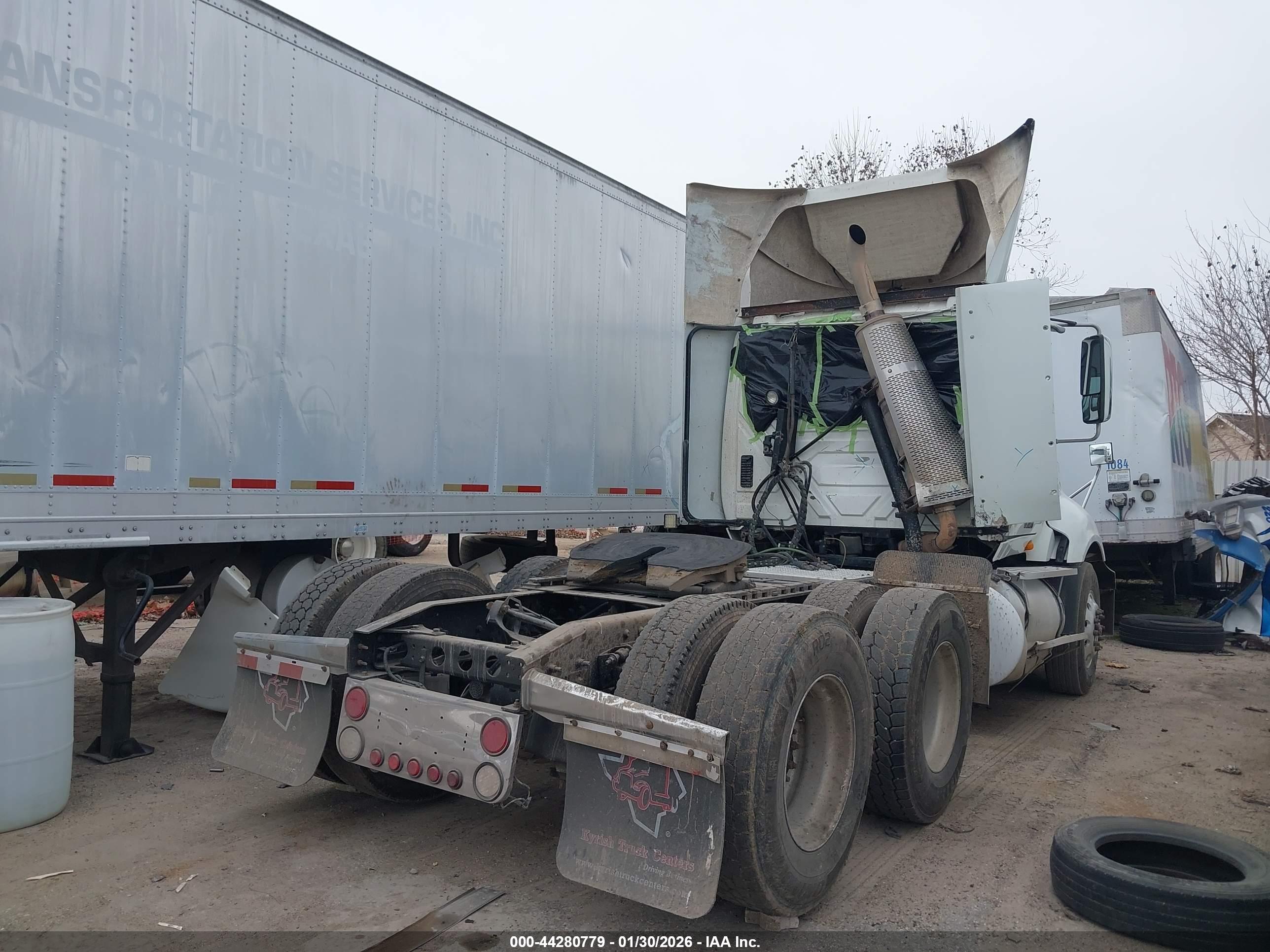 INTERNATIONAL PROSTAR image 4