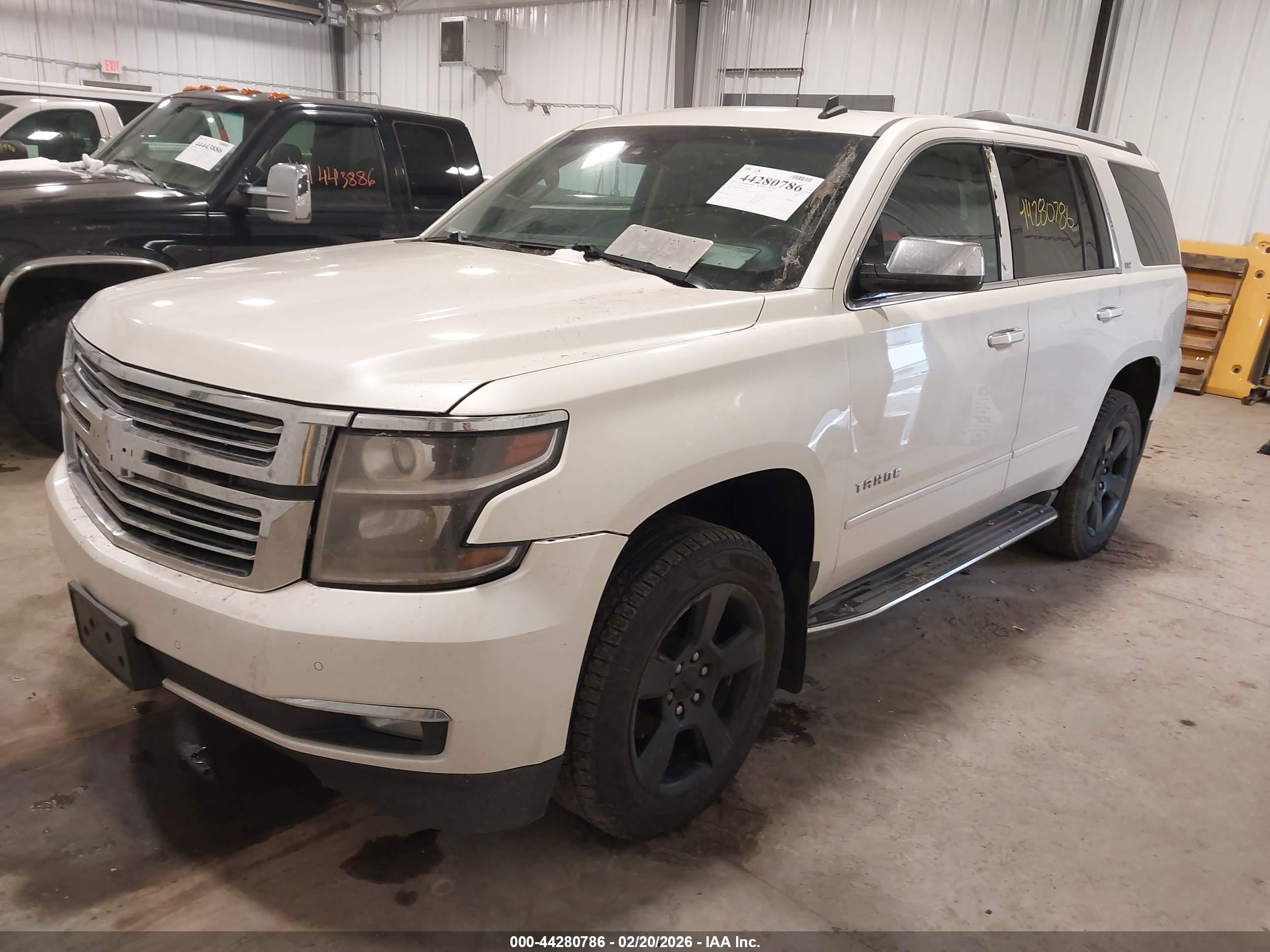 CHEVROLET TAHOE image 2