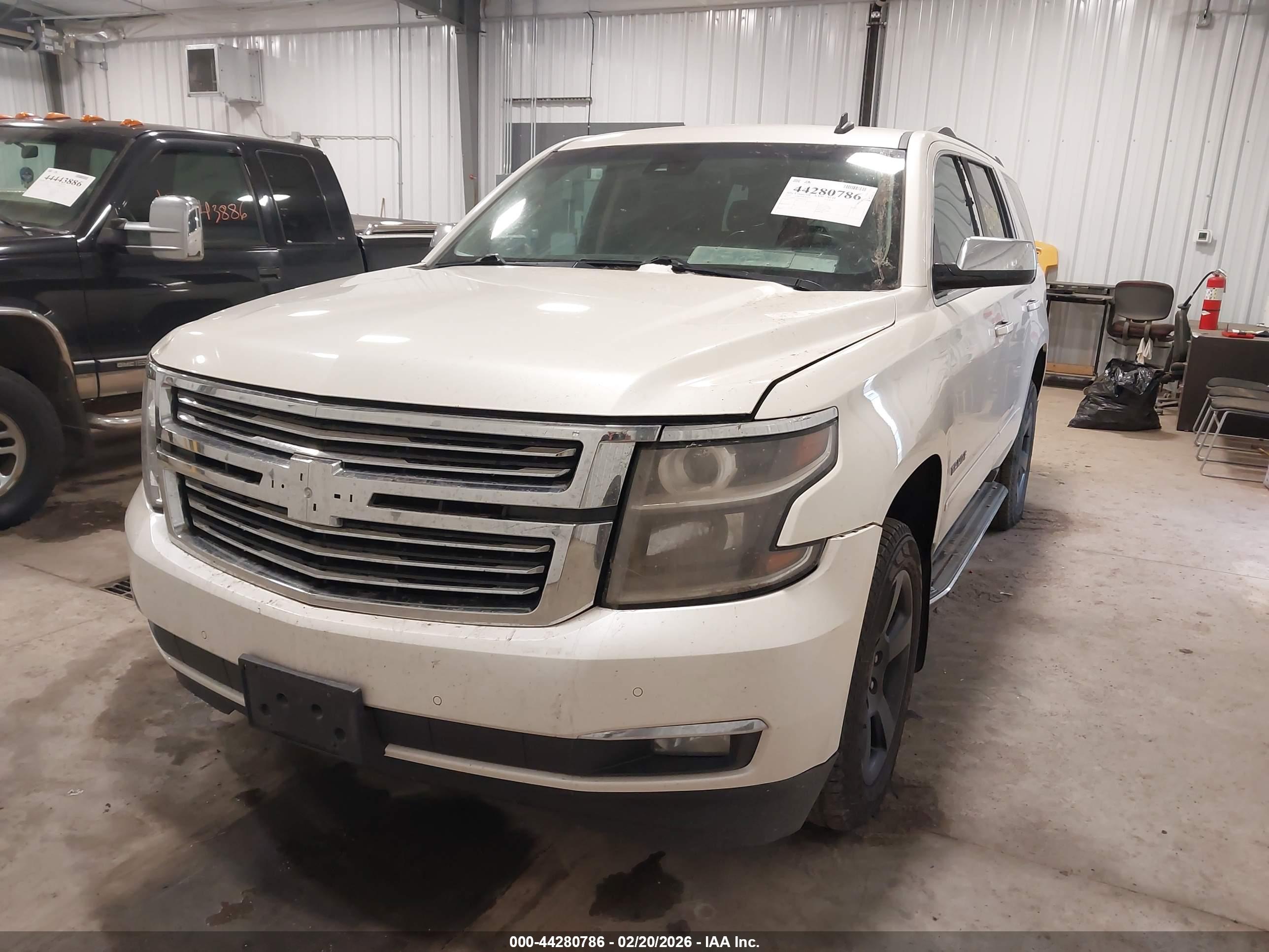 CHEVROLET TAHOE image 6