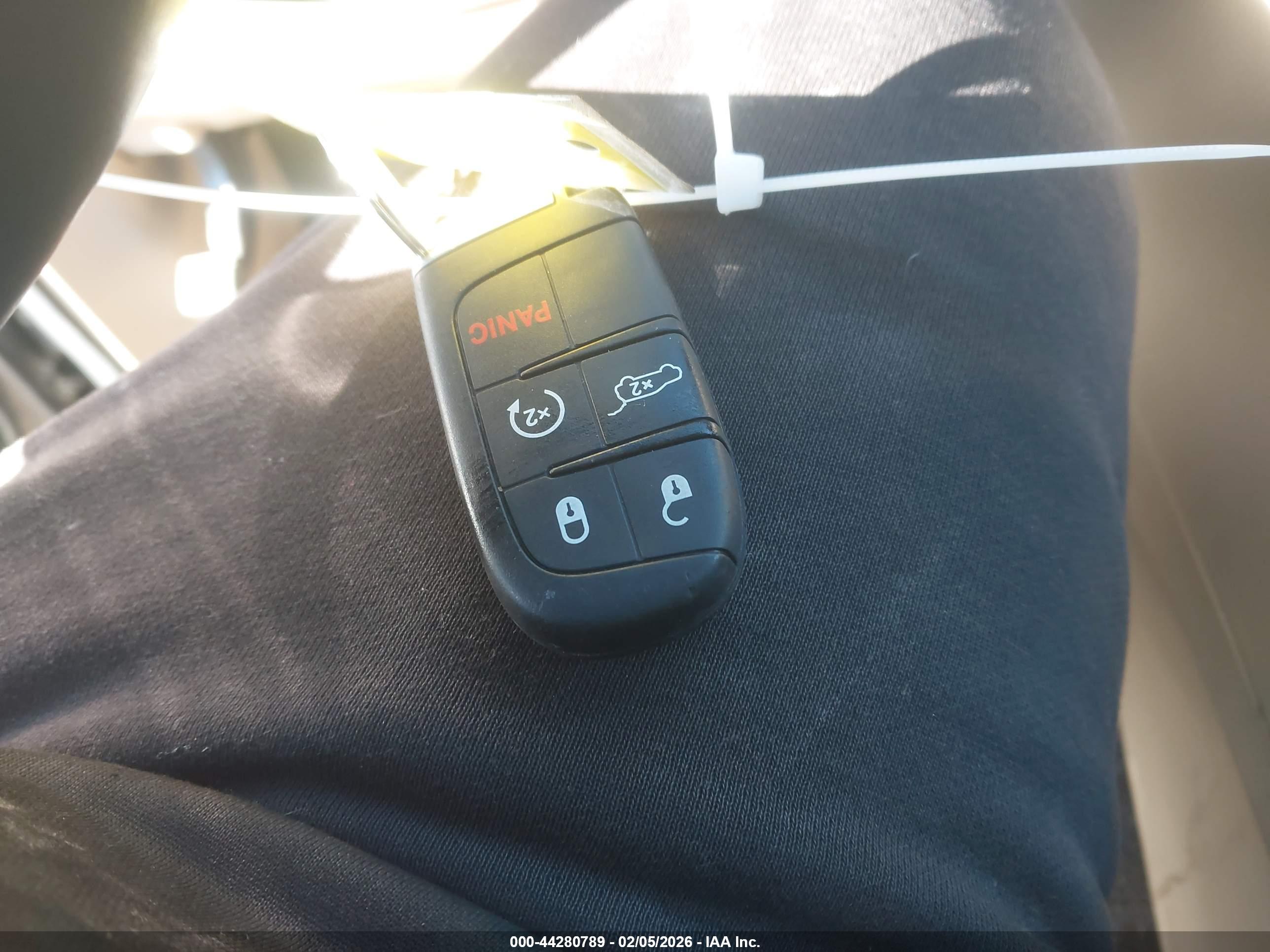 JEEP GRAND image 11