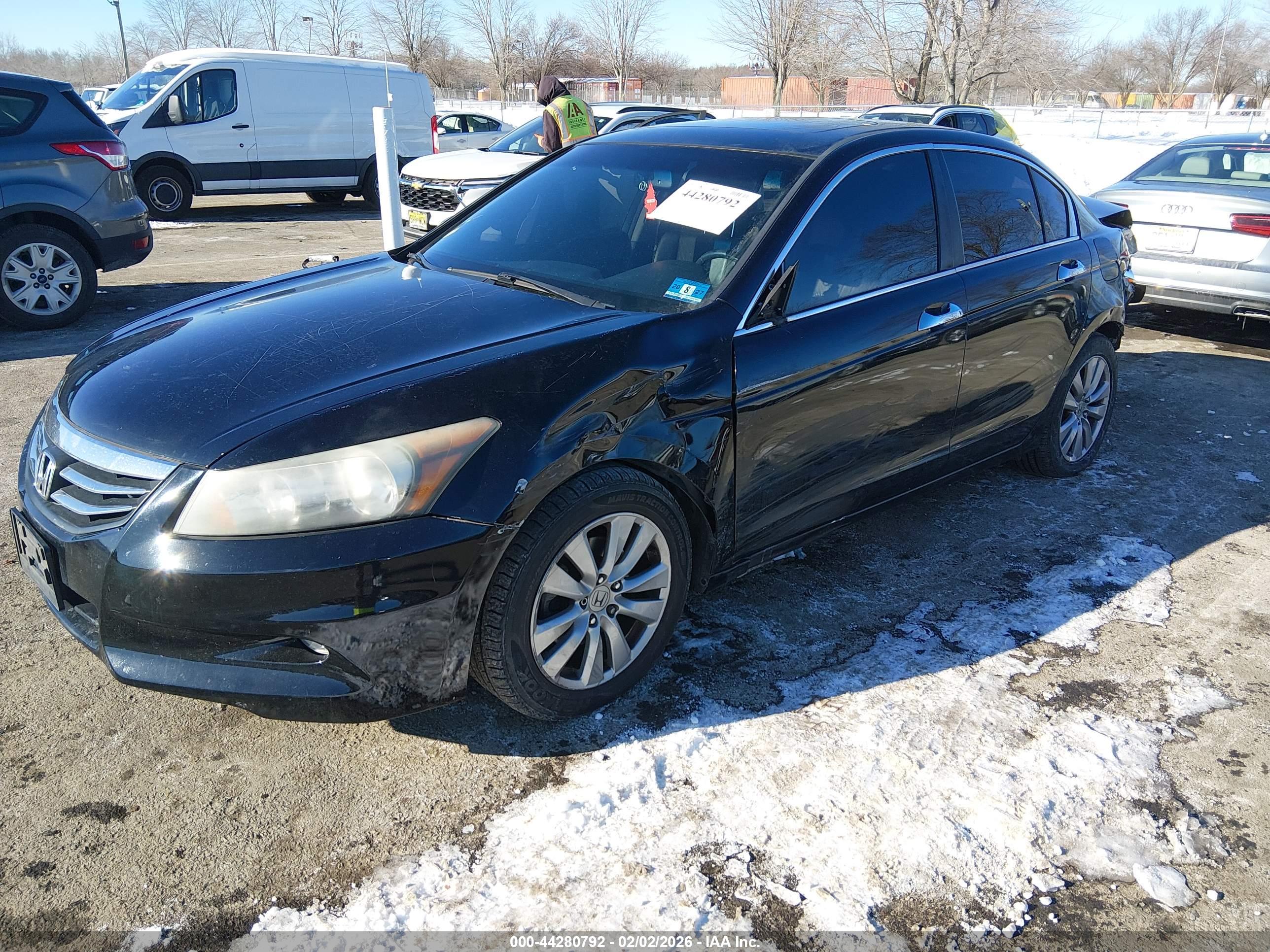 HONDA ACCORD image 2