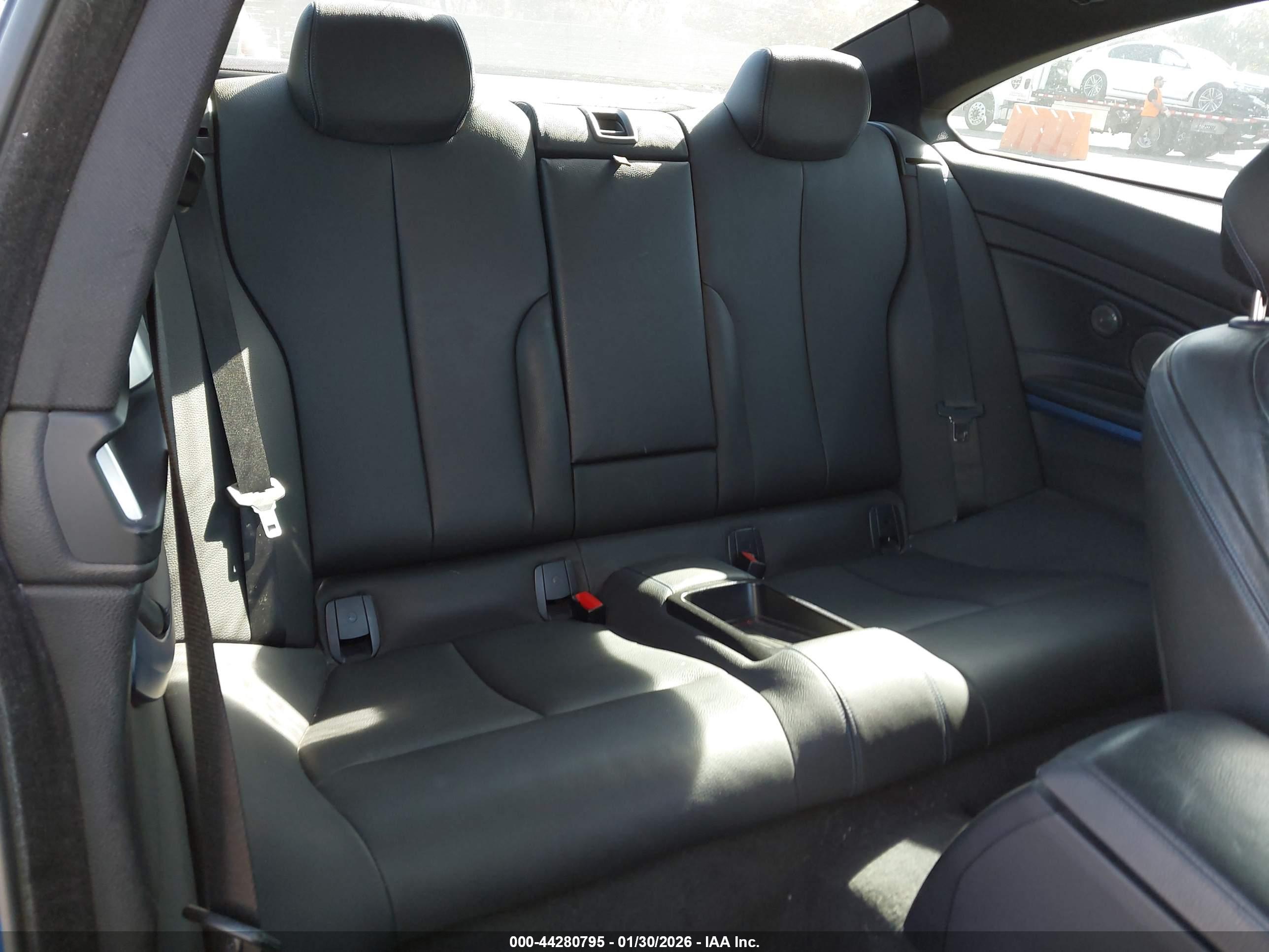 BMW 440I image 8