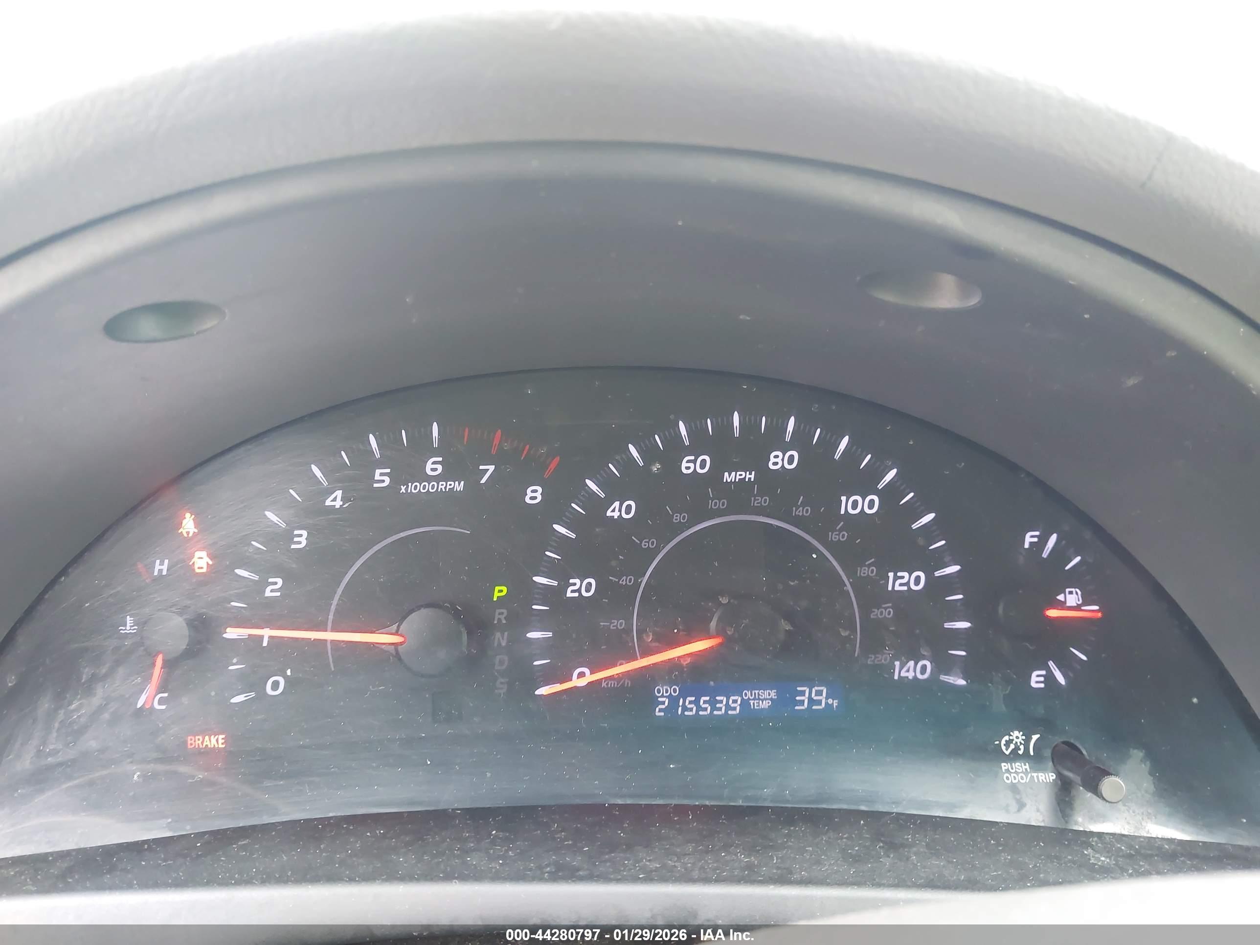 TOYOTA CAMRY image 7