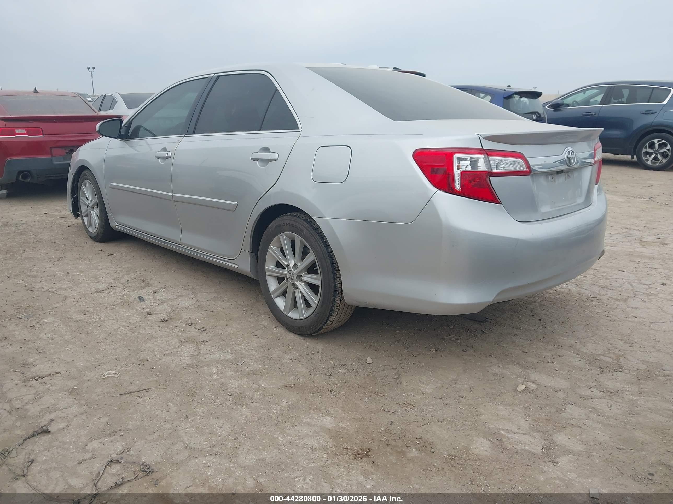 TOYOTA CAMRY image 3