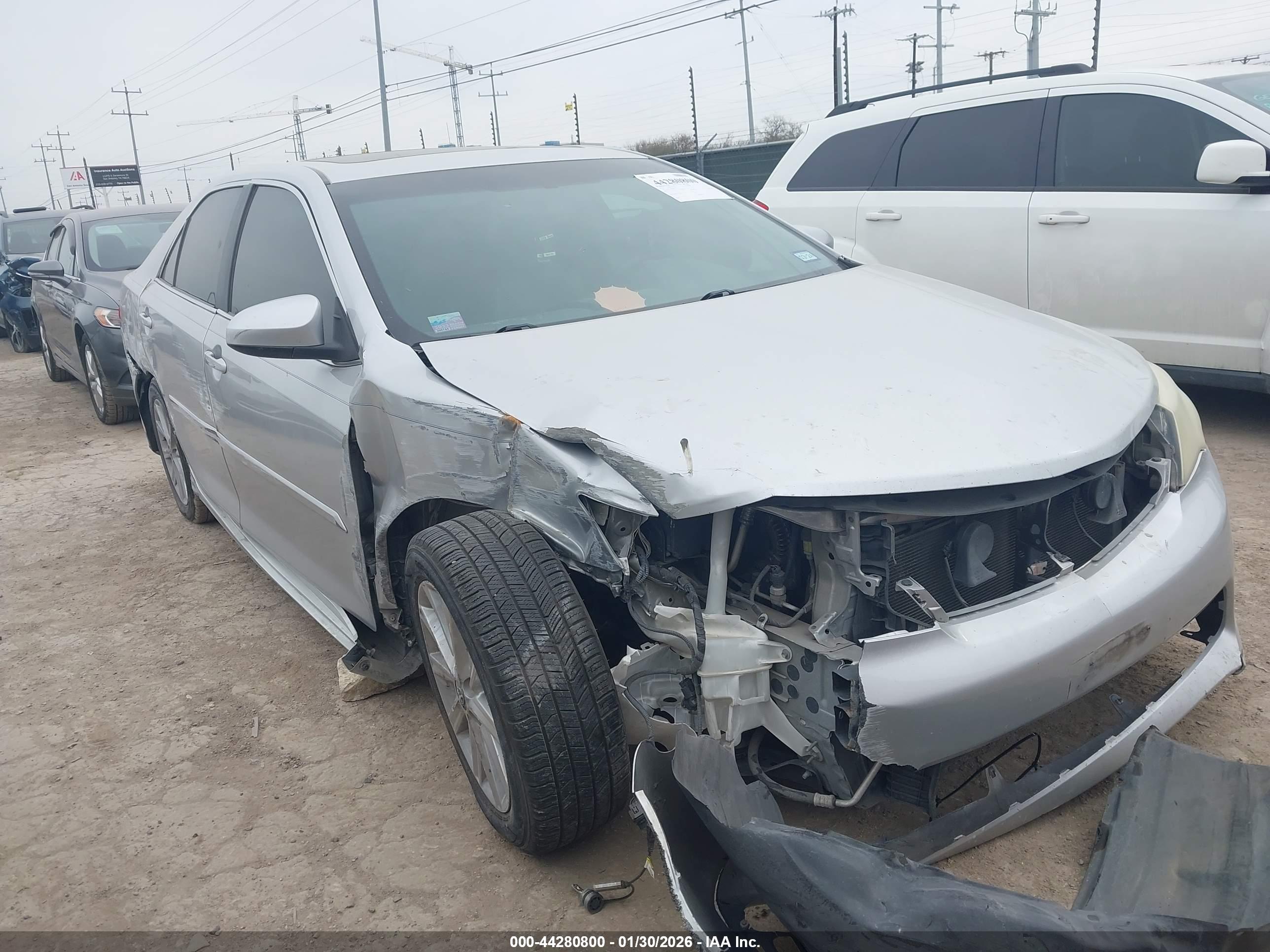 TOYOTA CAMRY image 6