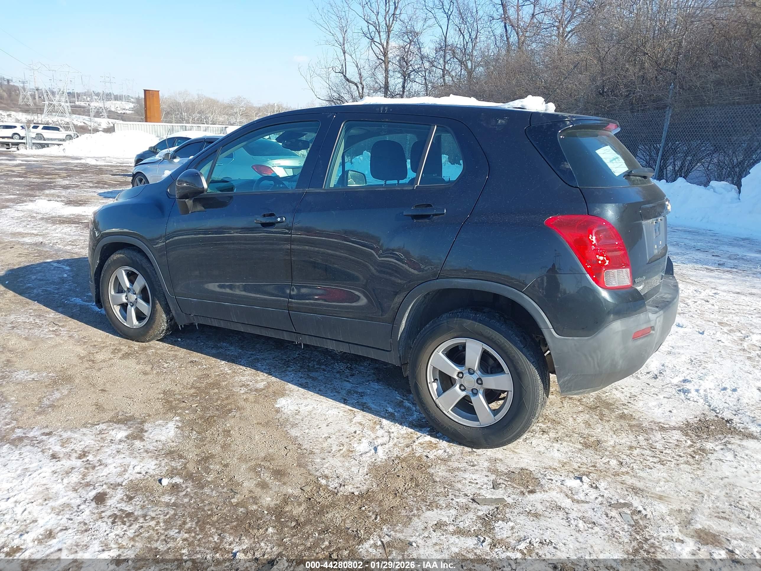 CHEVROLET TRAX image 3