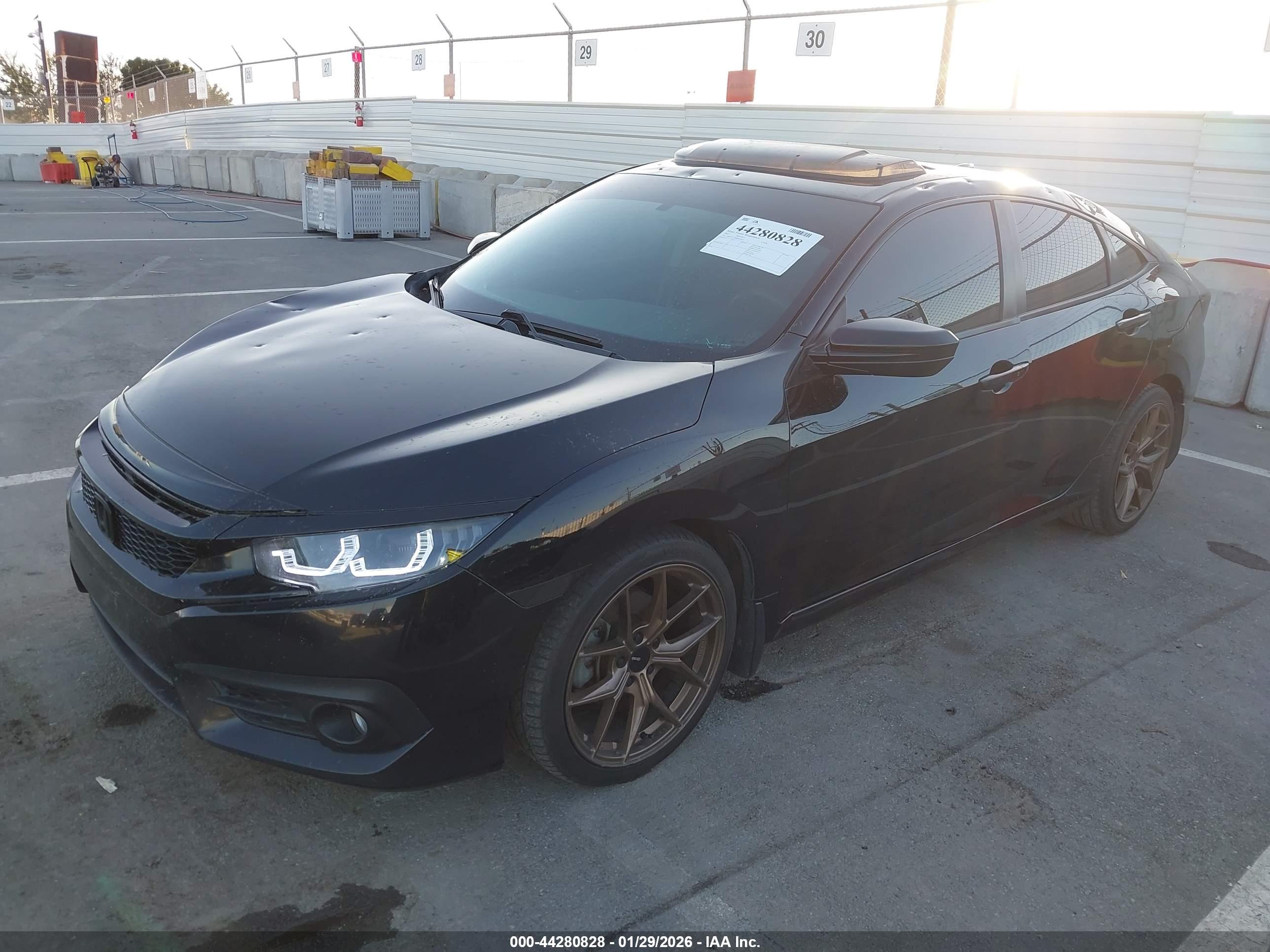 HONDA CIVIC image 2