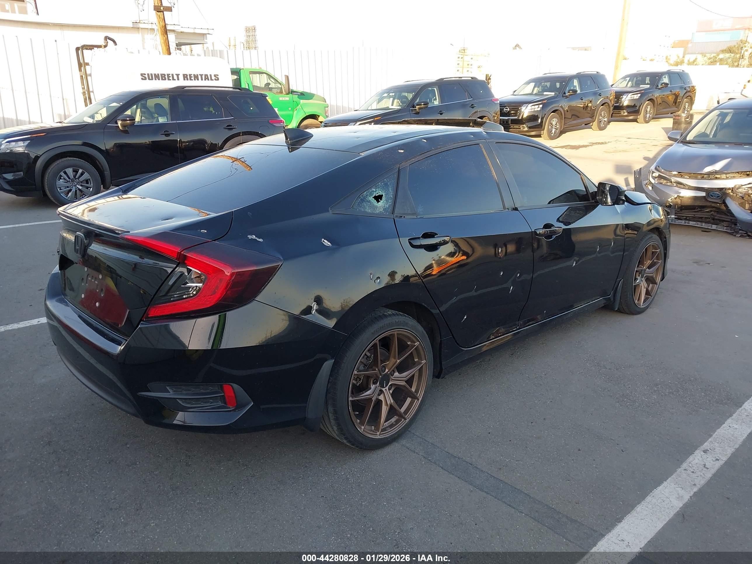 HONDA CIVIC image 4