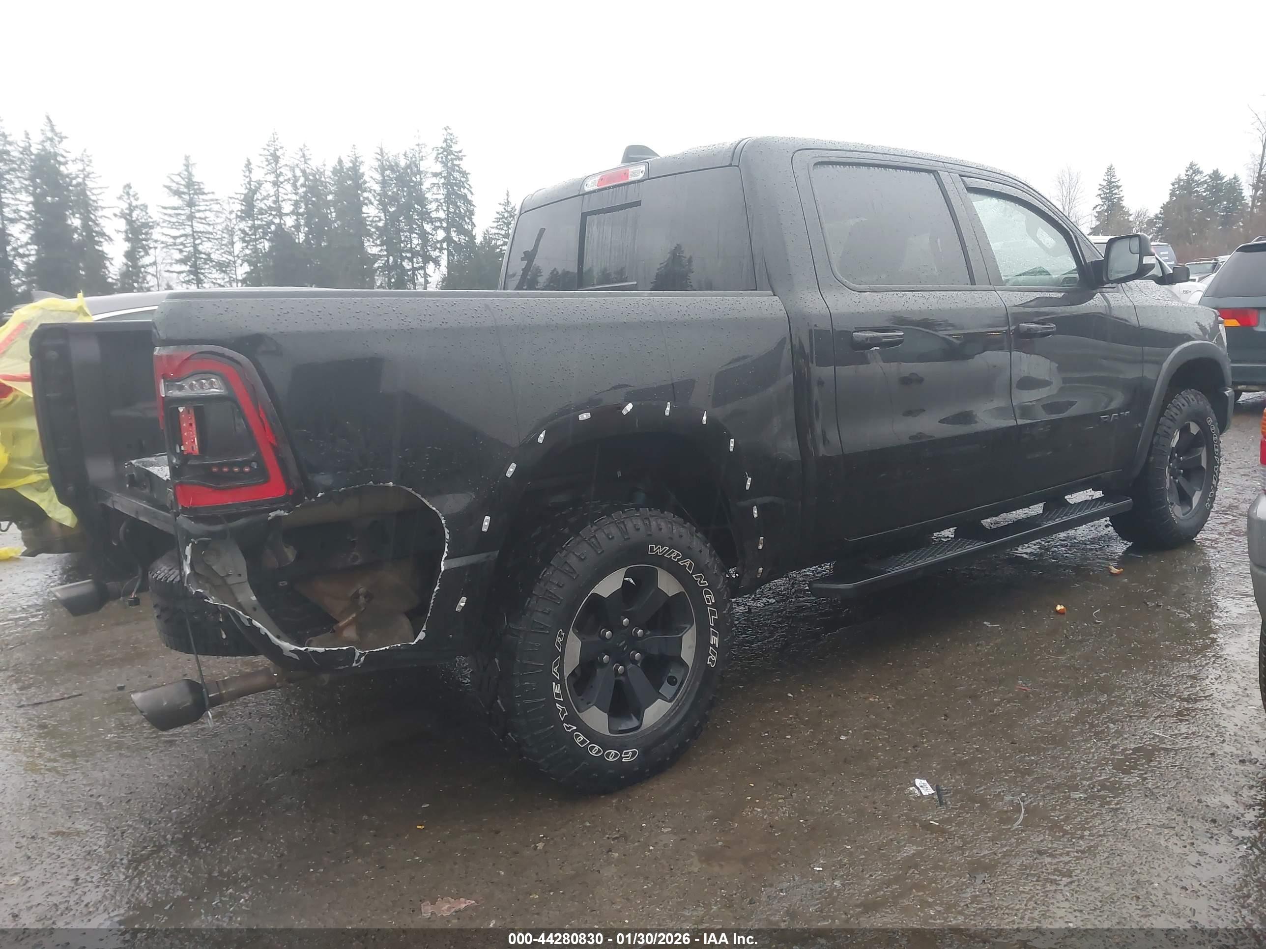 RAM 1500 image 4