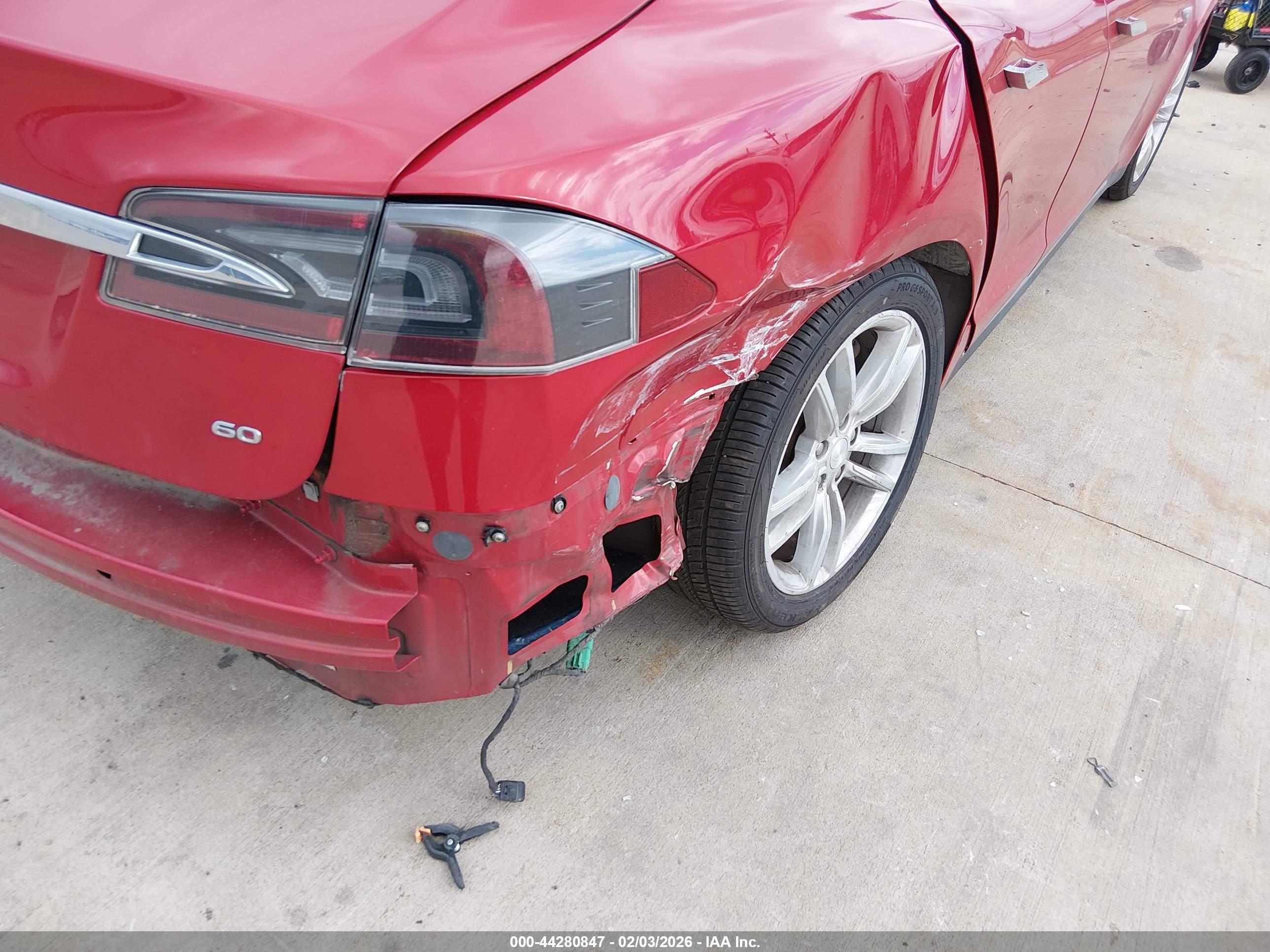 TESLA MODEL image 6