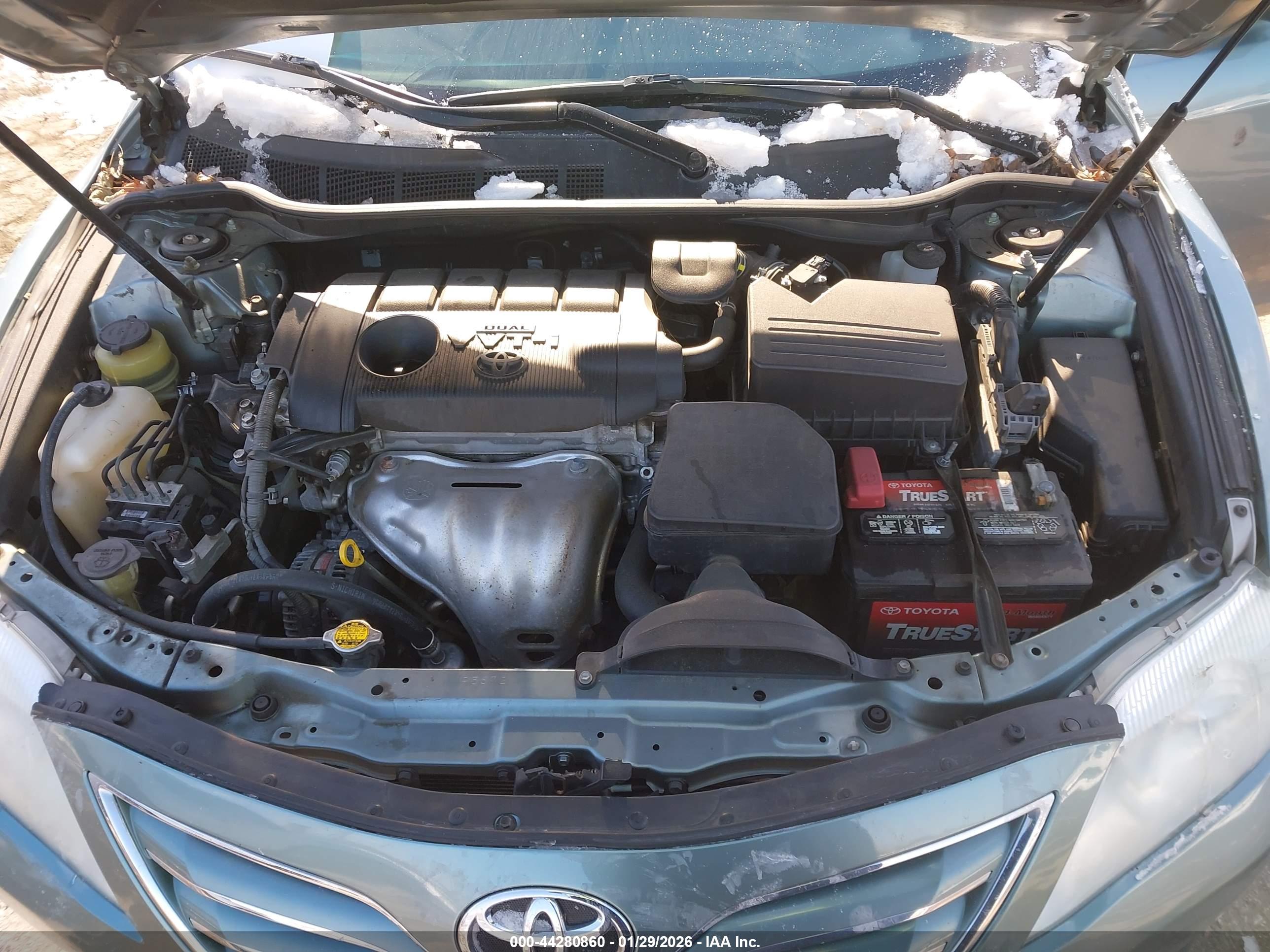 TOYOTA CAMRY image 10
