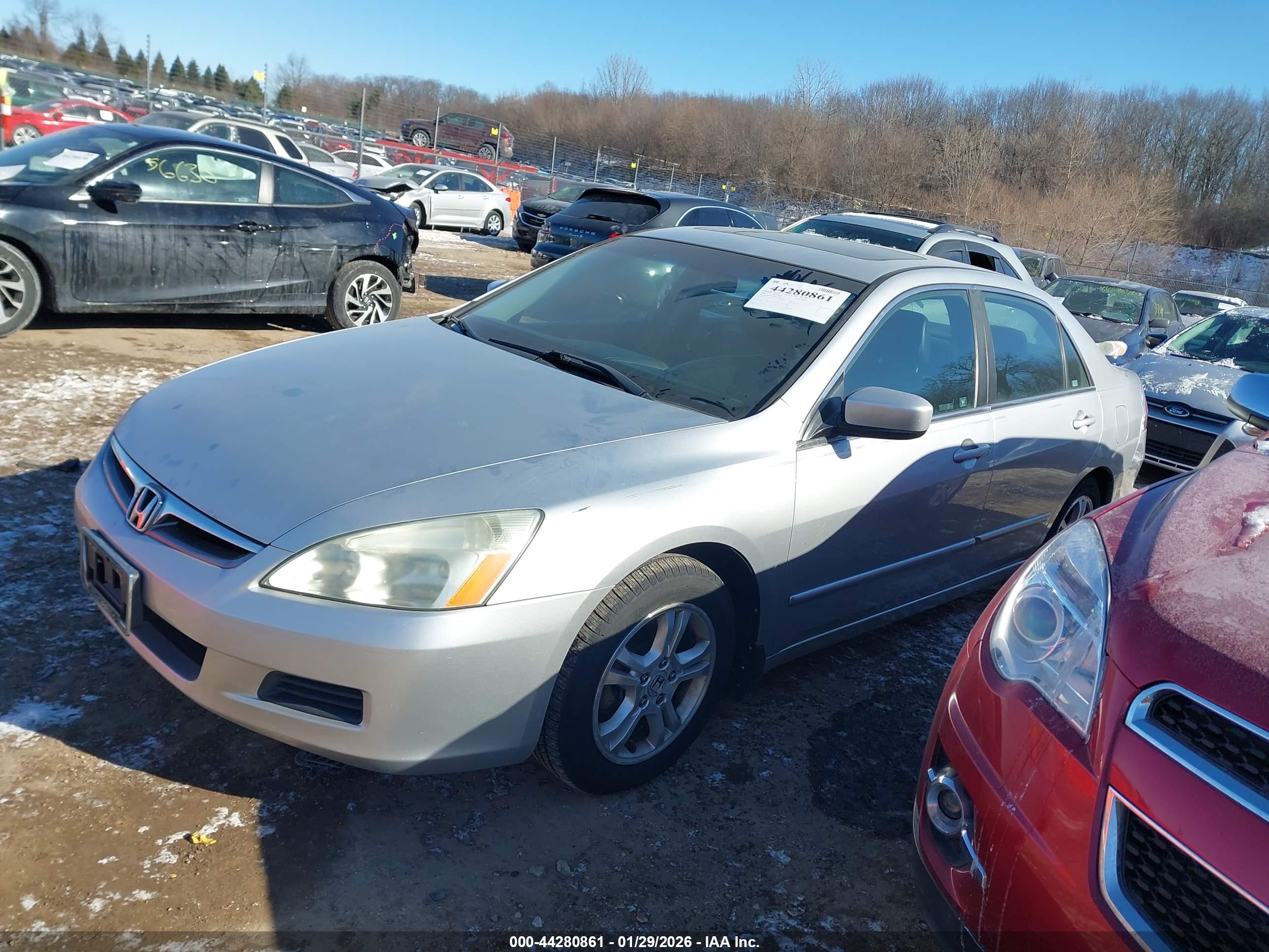 HONDA ACCORD image 2