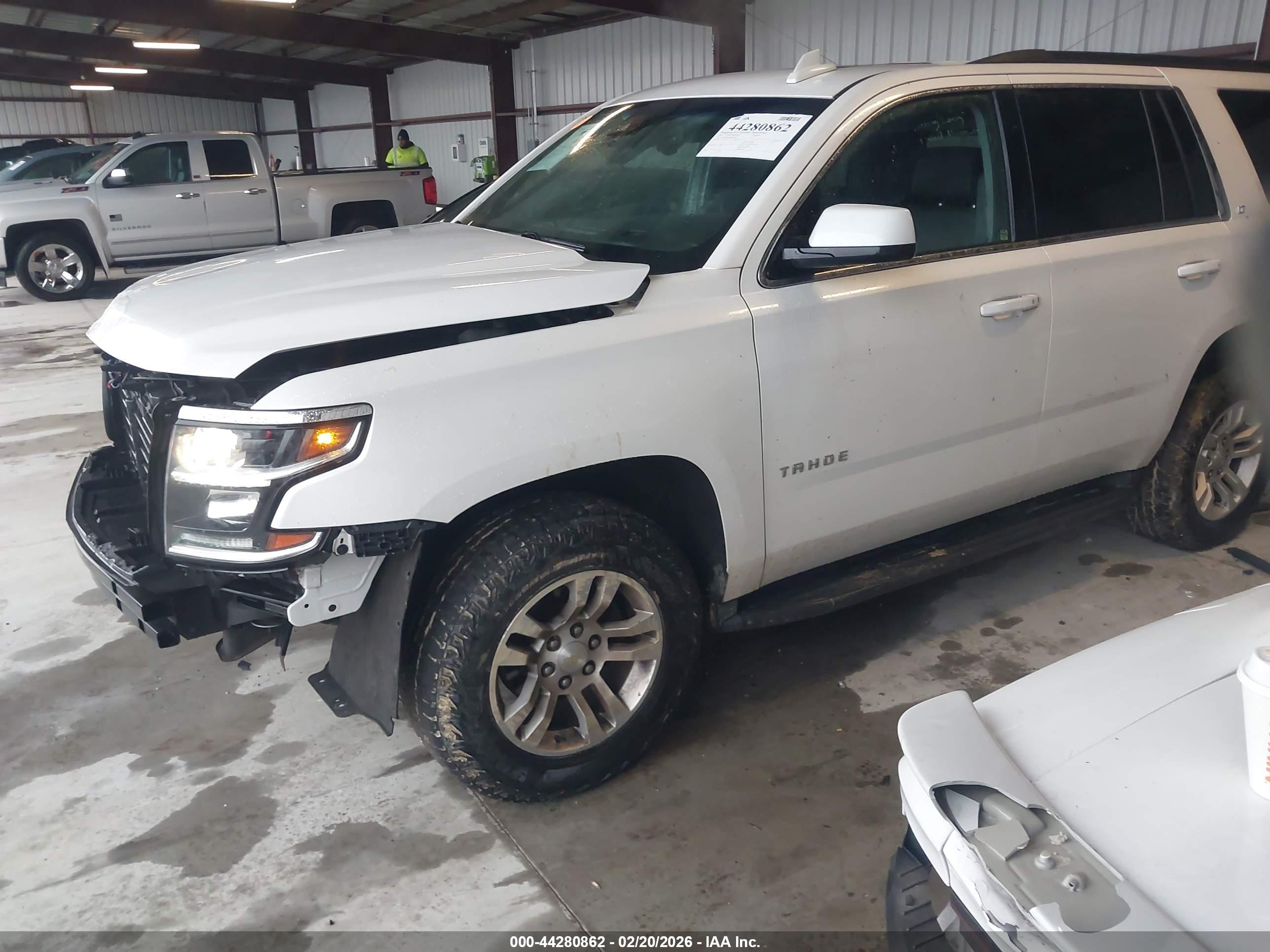 CHEVROLET TAHOE image 2