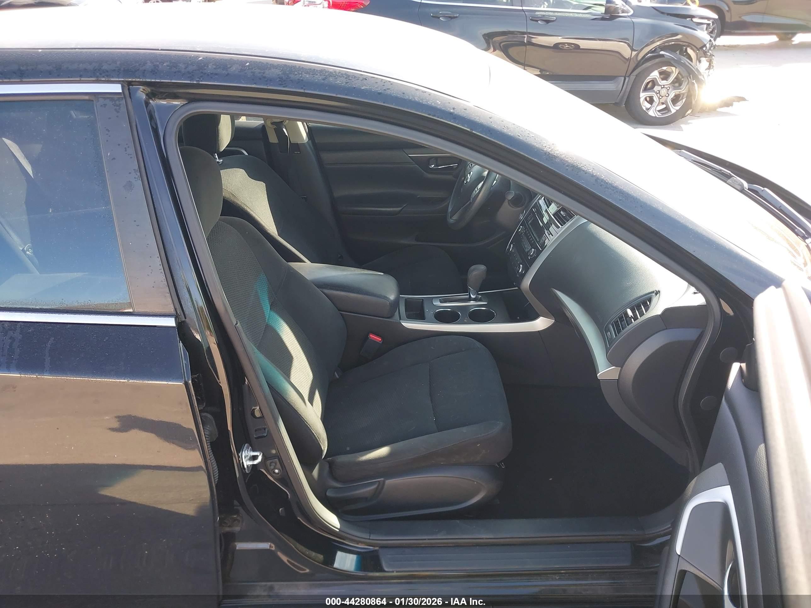 NISSAN ALTIMA image 5